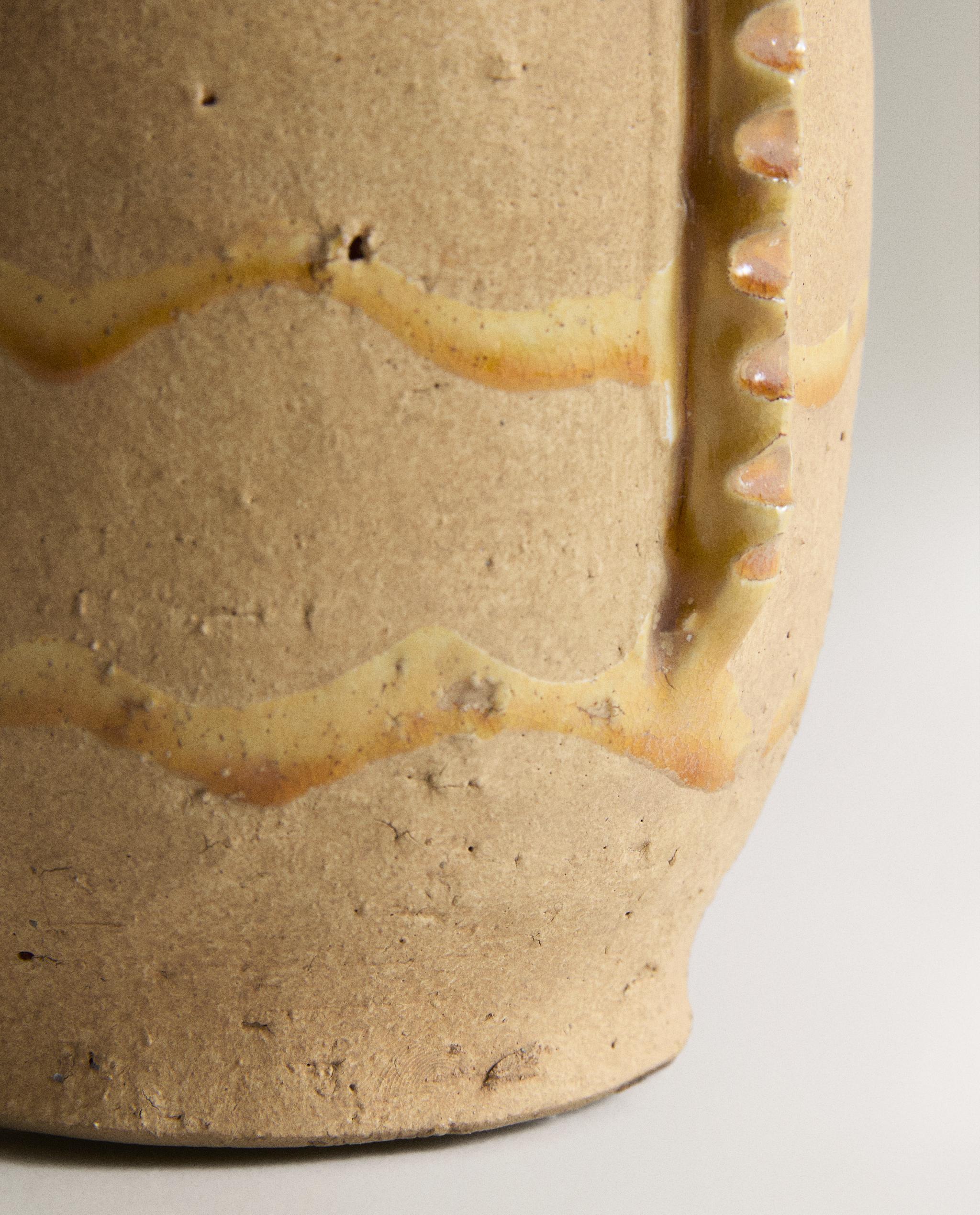 DECORATIVE TERRACOTTA VASE WITH HANDLES product thumbnail 3