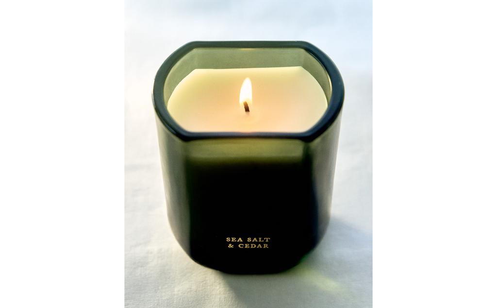 (220 G) VELA AROMÁTICA SEA SALT & CEDAR