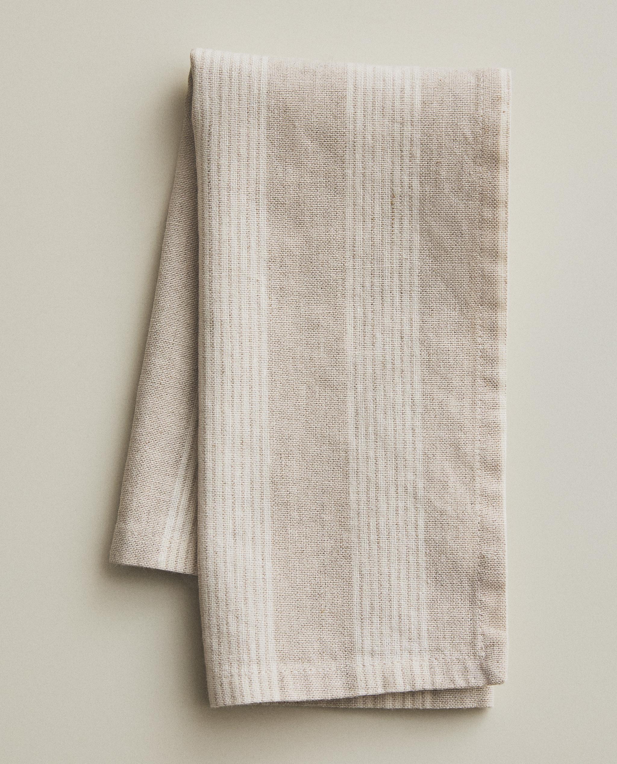 PACK OF STRIPED WASHED LINEN NAPKINS (PACK OF 2) product thumbnail 2