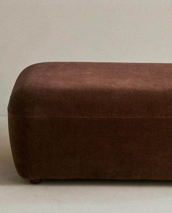 مسند قدم مخملي مسند قدم مخملي