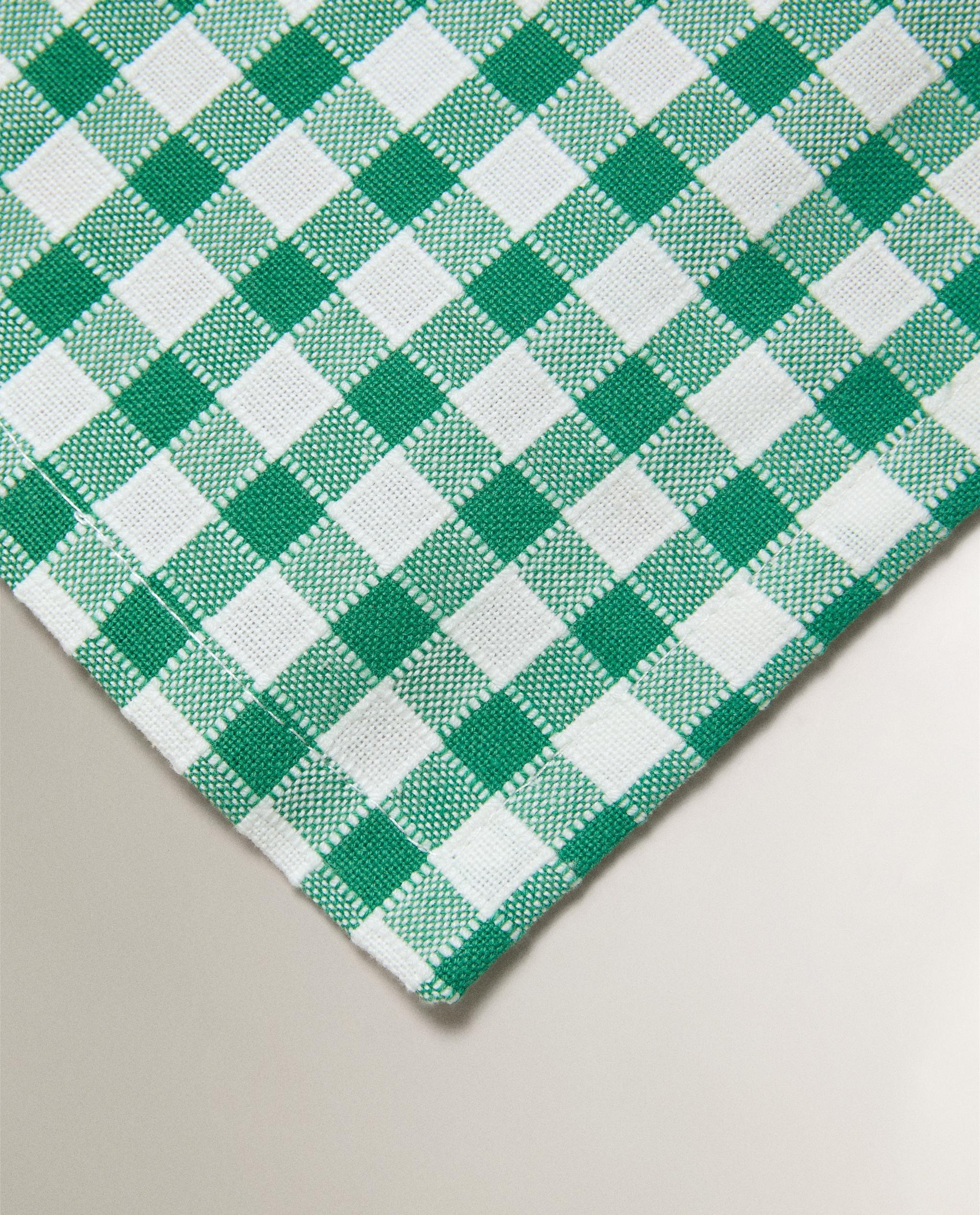 PACK OF GINGHAM NAPKINS (PACK OF 2) product thumbnail 3