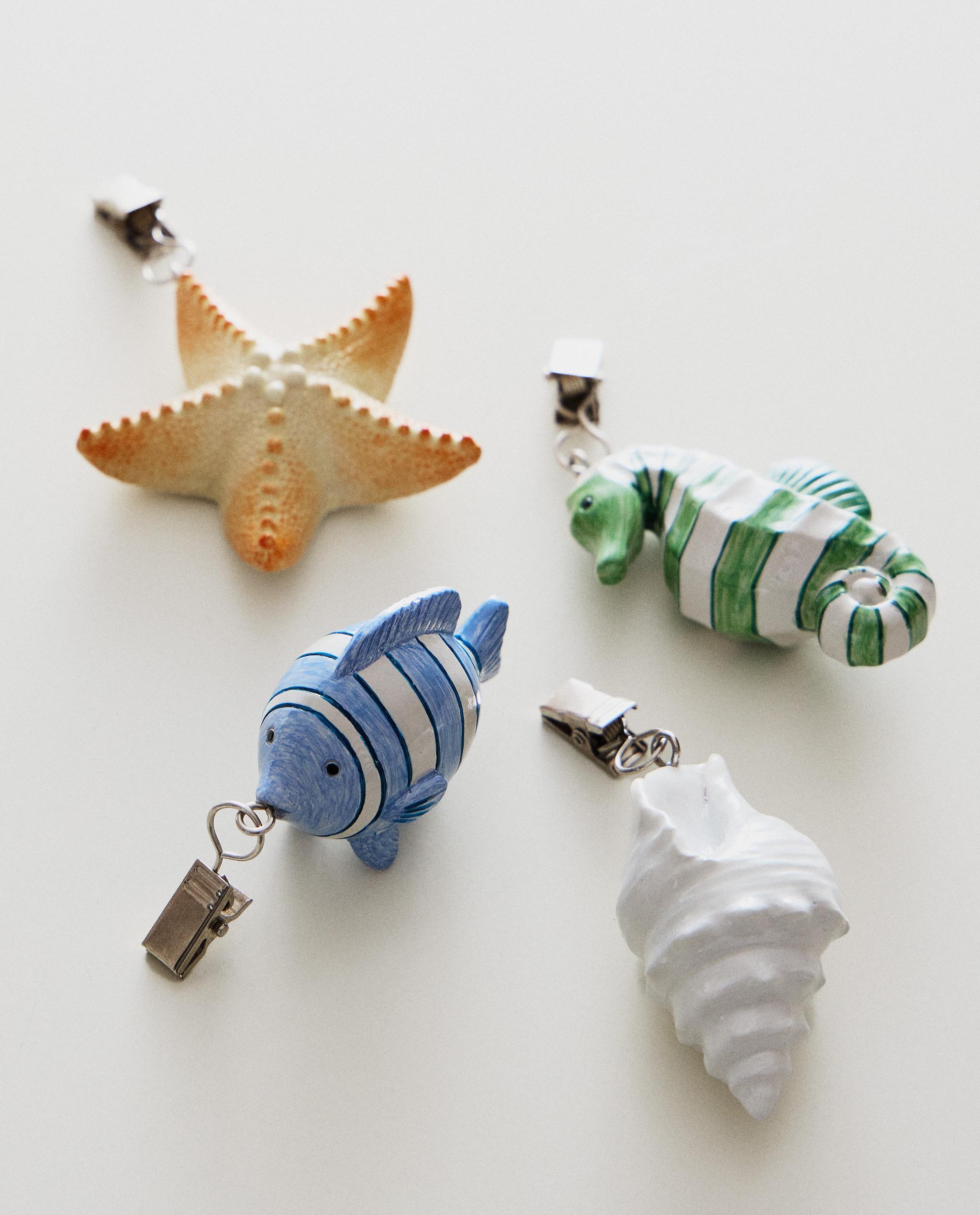 PACK OF MARINE TABLECLOTH CLIPS (PACK OF 4) product thumbnail 8