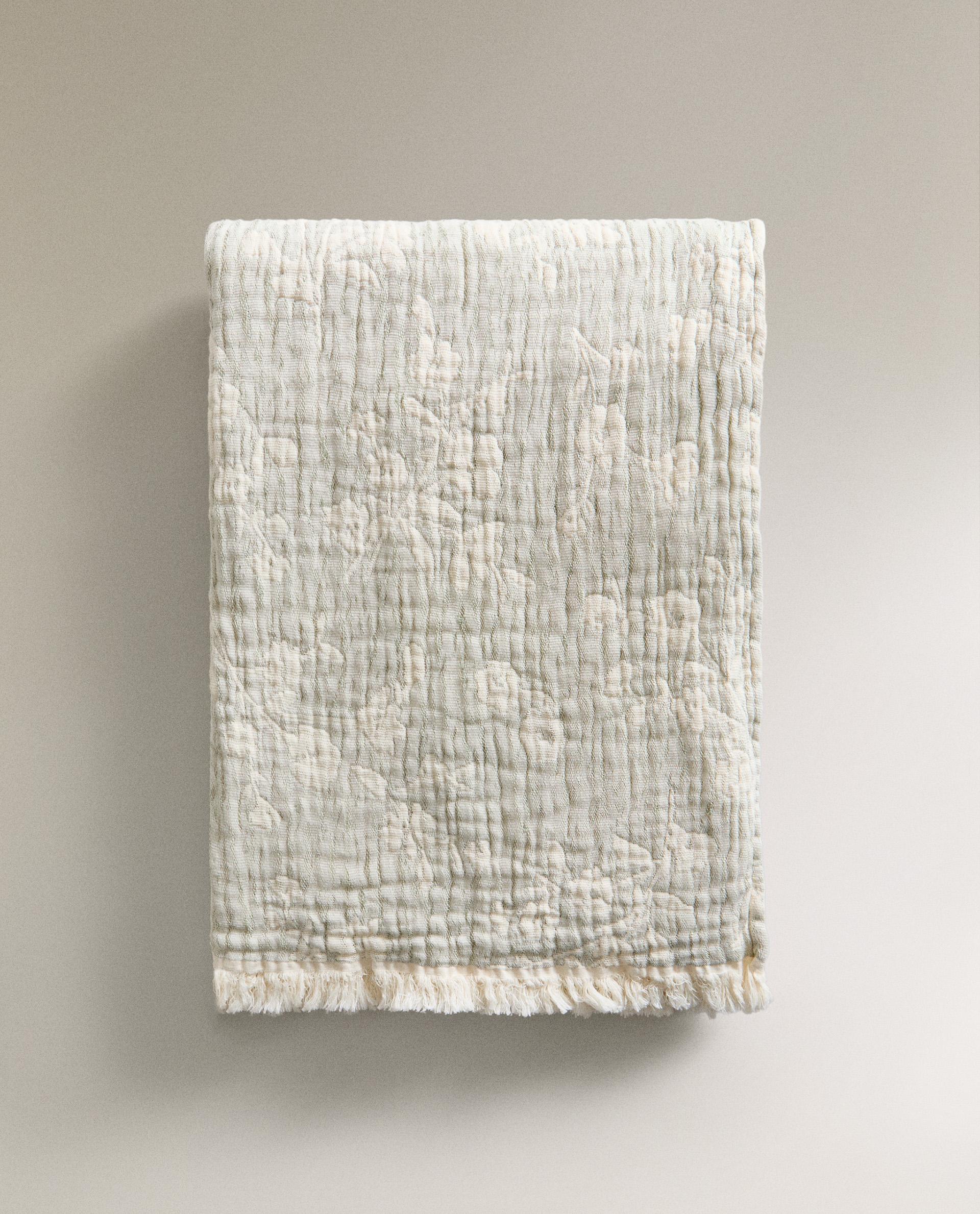 フラワージャカ―ド ブランケット | Zara Home 日本/Japan