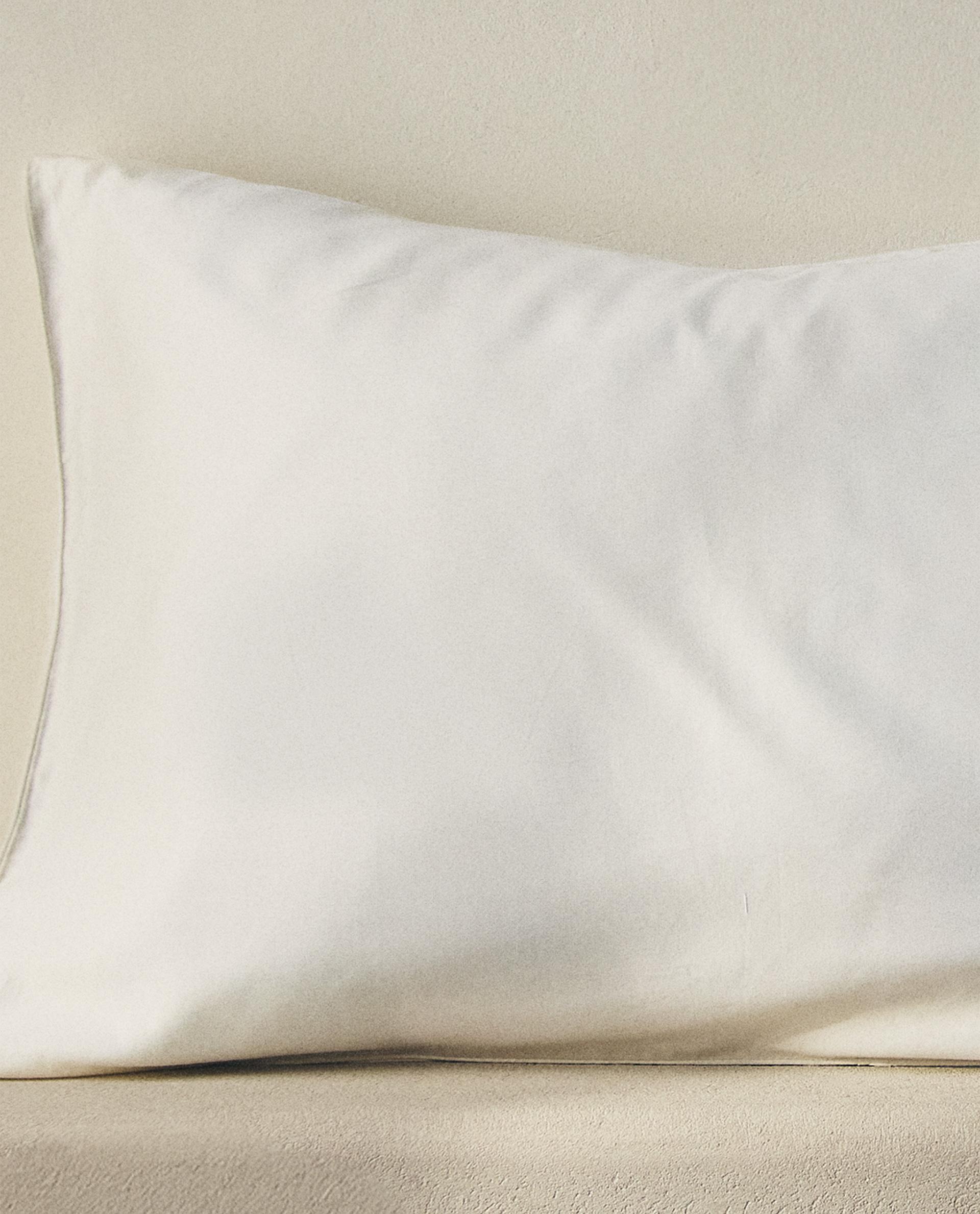 ザラホーム Zara  ベージュ サテン ボックスシーツ ザラホーム Zara ベージュ サテン ボックスシーツ サテン ボックス