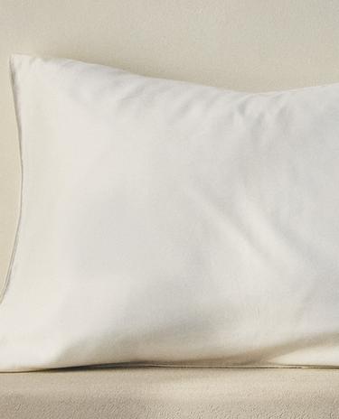 FRONHA DE TRAVESSEIRO DE CETIM (500 FIOS)