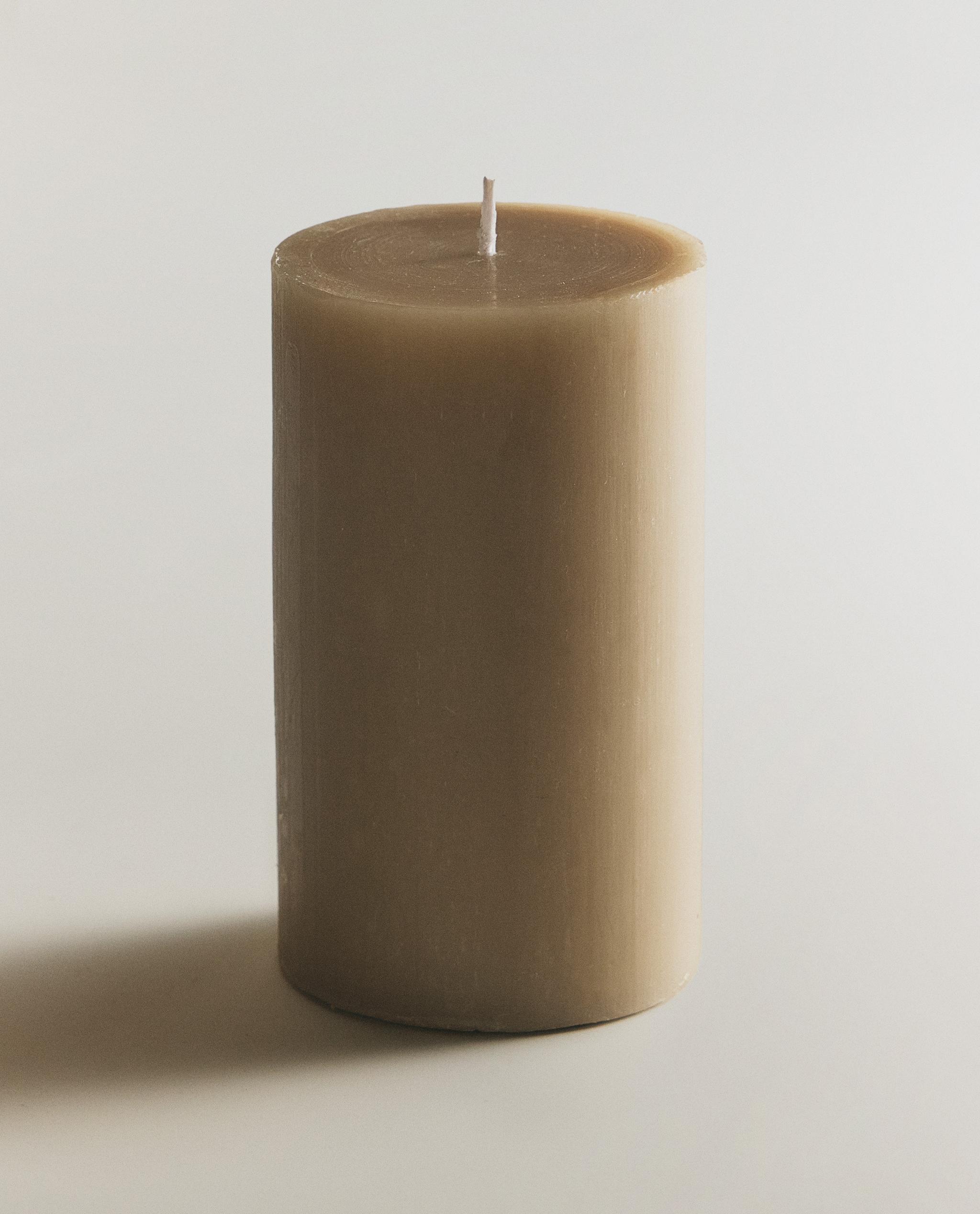 DECORATIVE CYLINDRICAL CANDLE product thumbnail 7