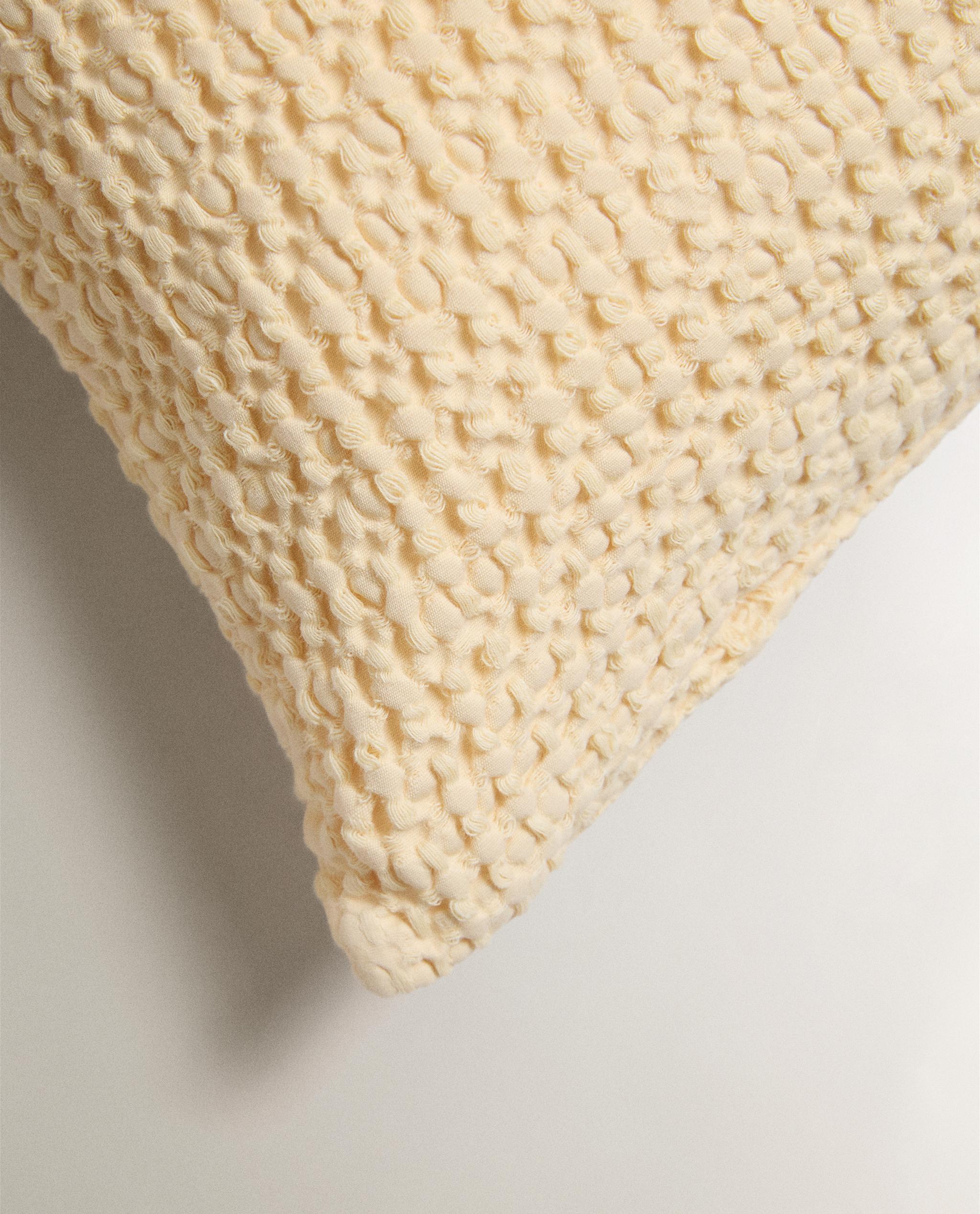 WAFFLE-KNIT CUSHION COVER product thumbnail 3