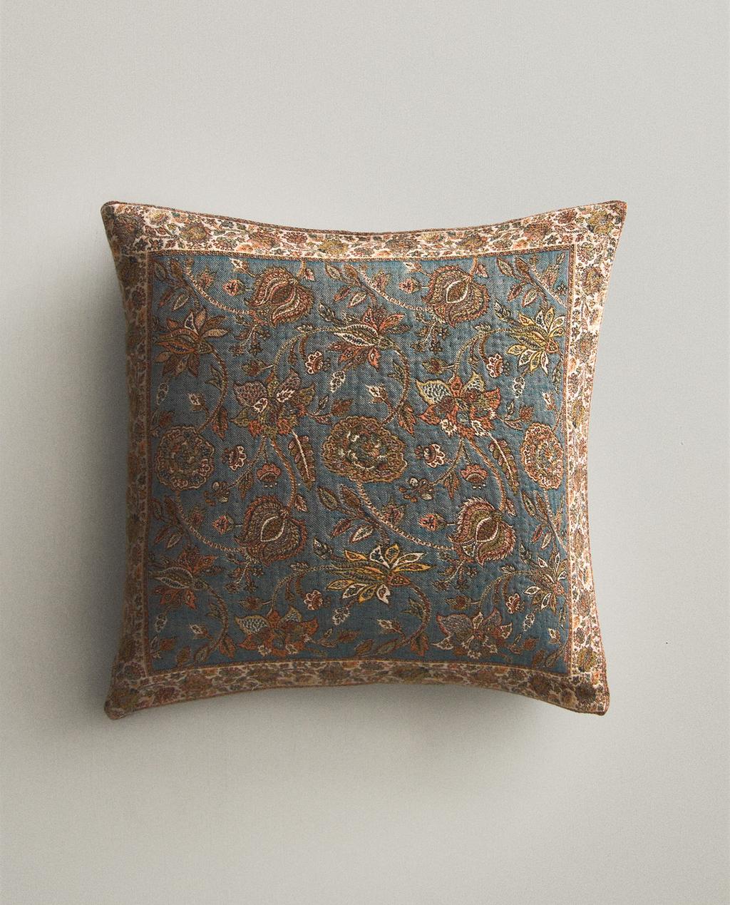 JACQUARD CUSHION COVER