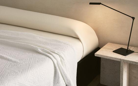 KATOENEN BEDSPREI MET GEOMETRISCH MOTIEF KATOENEN BEDSPREI MET GEOMETRISCH MOTIEF