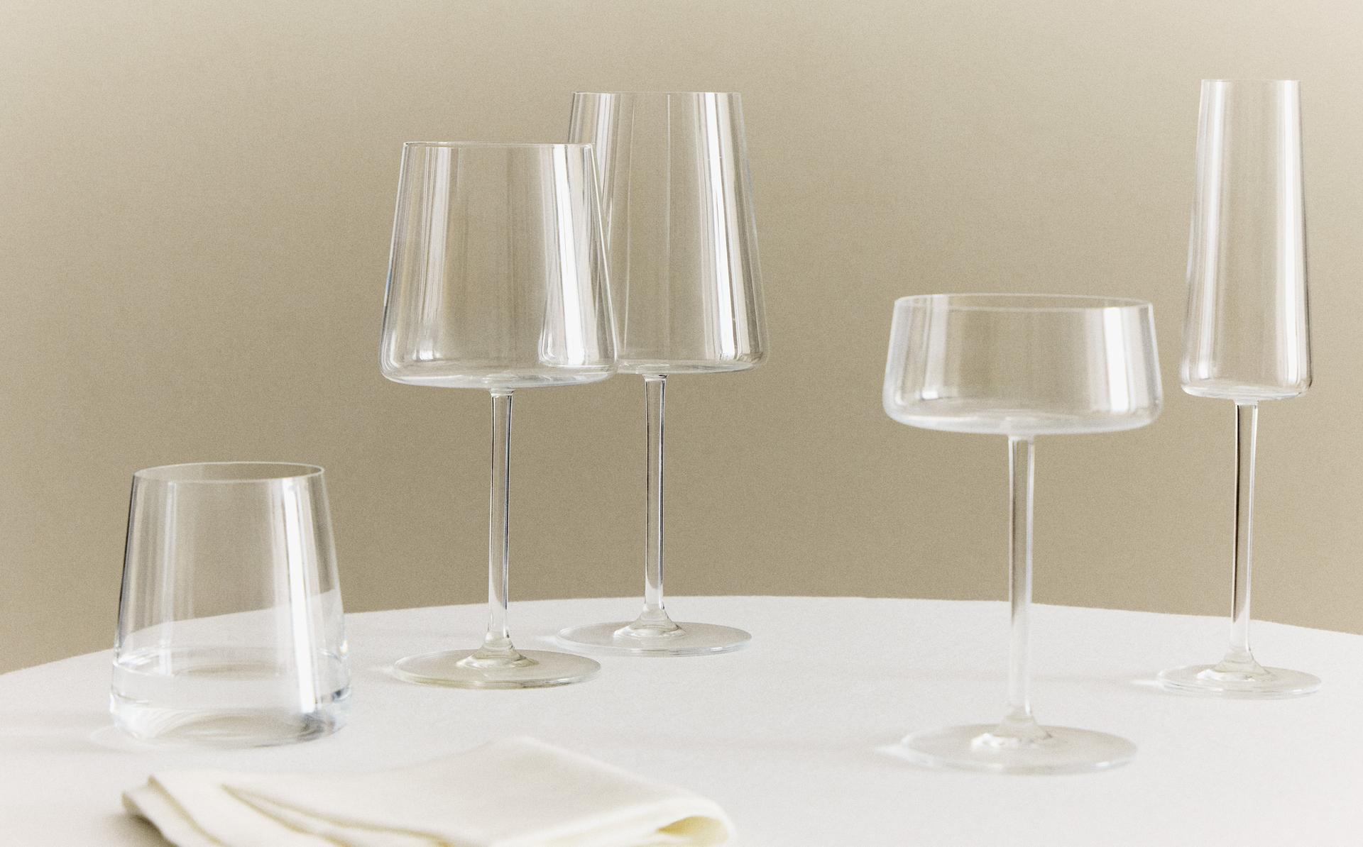 PLAIN CONICAL CRYSTALLINE GLASSWARE PLAIN CONICAL CRYSTALLINE GLASSWARE