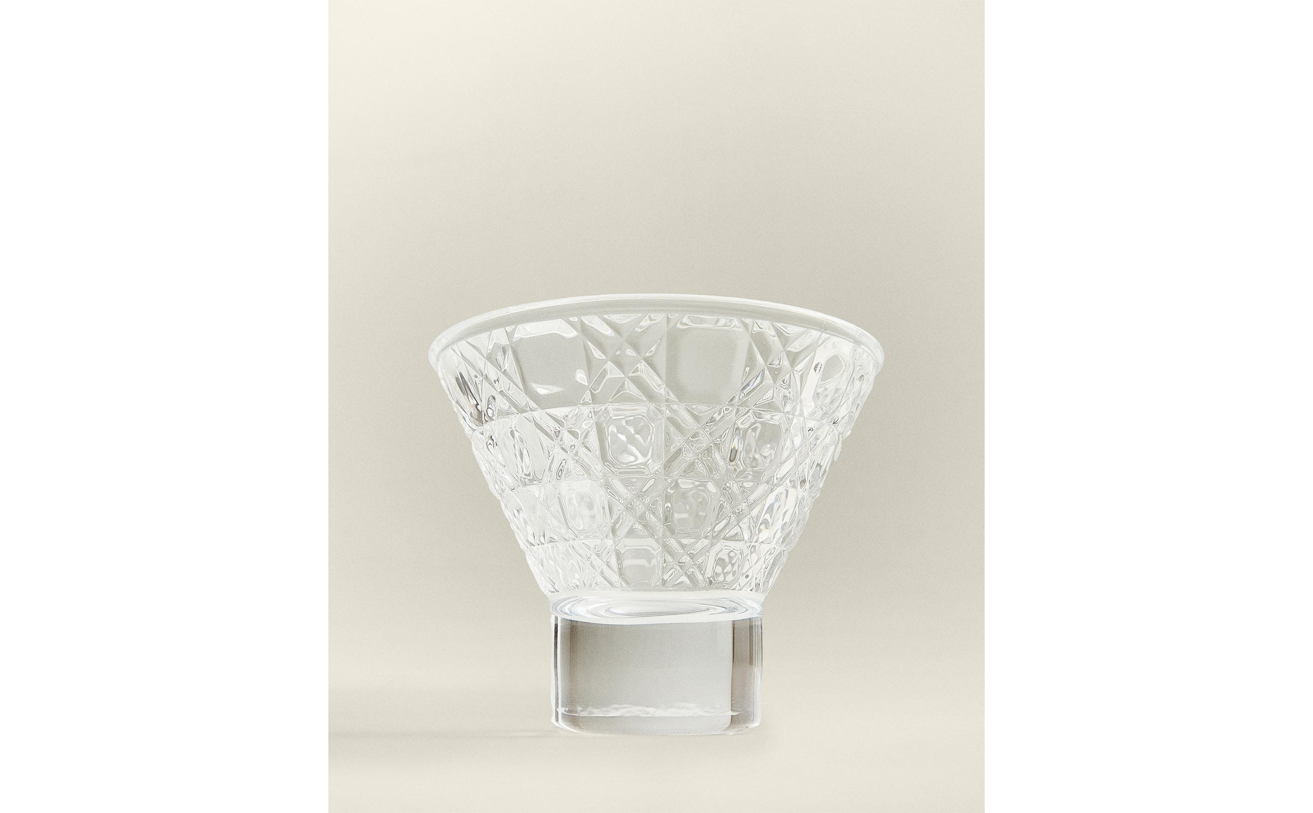 RAISED DESIGN GLASS ICE-CREAM CUP