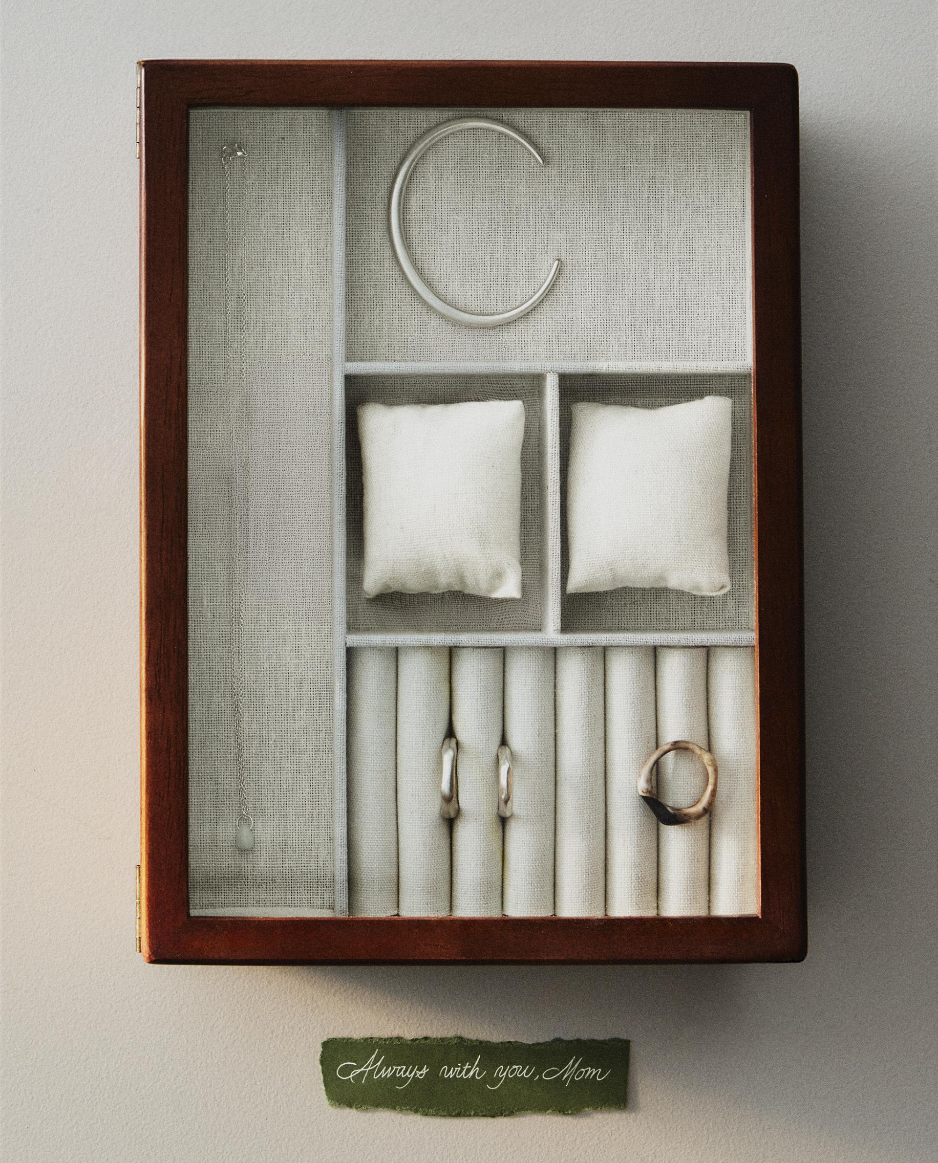 MEDIUM WOODEN JEWELLERY BOX