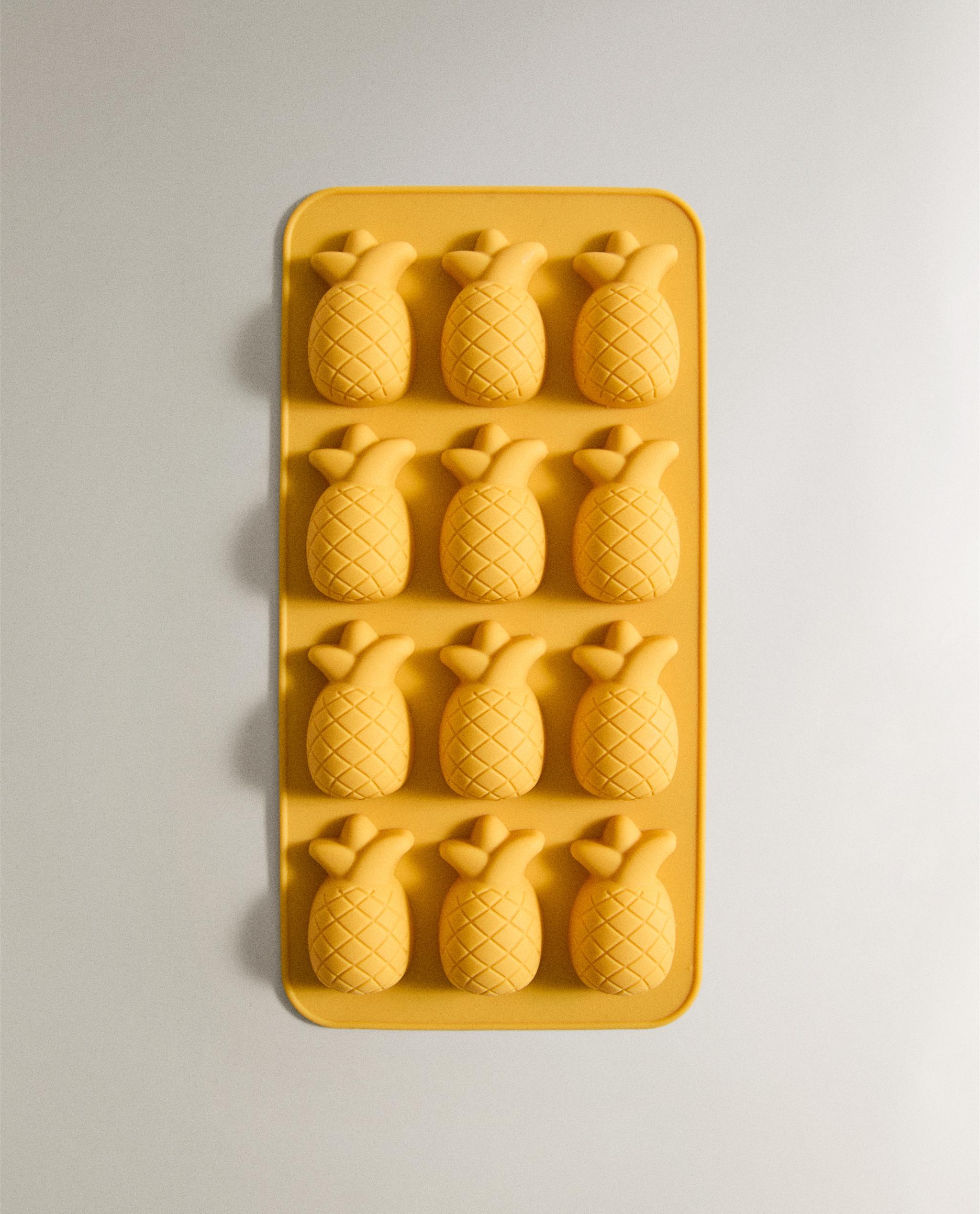 SILICONE PINEAPPLE ICE BUCKET TRAY 12 ICE CUBES product thumbnail 5