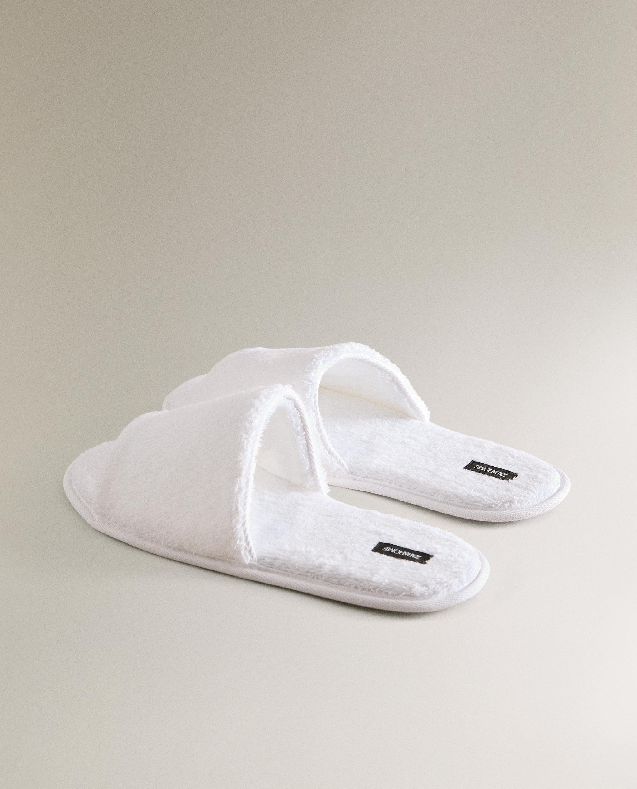 OPEN TERRY BATHROOM SLIPPERS product thumbnail 5