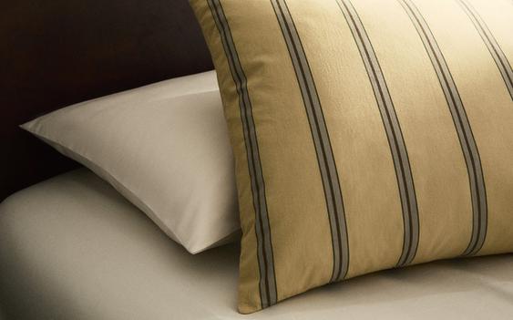 TAIE D’OREILLER PERCALE DE COTON RAYURES (300 FILS)