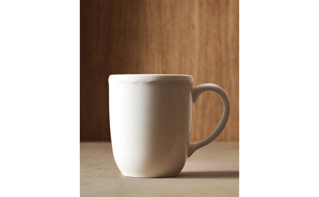 MUG ANDREA ORNAMENTO BORDE LOZA