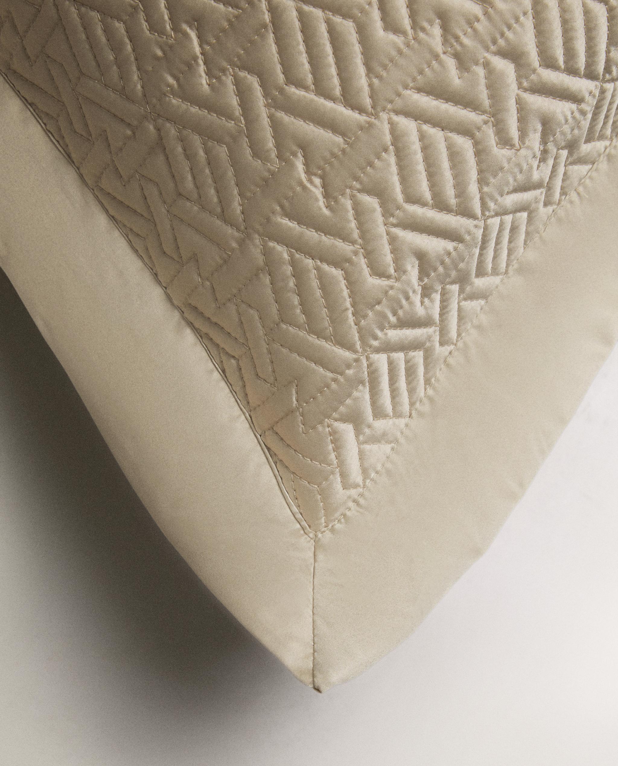 GEOMETRIC SATIN CUSHION COVER product thumbnail 4