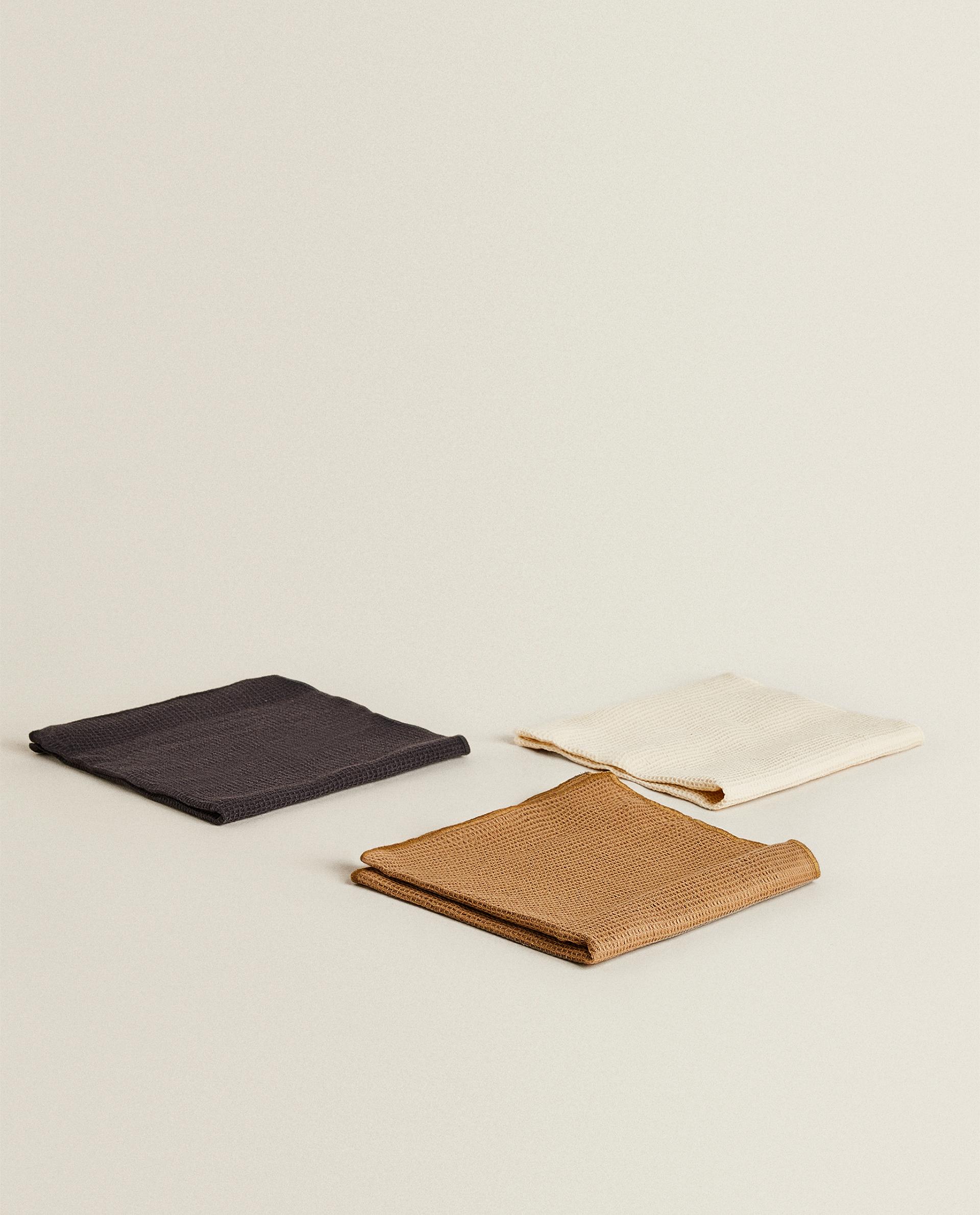 PACK OF WAFFLE-KNIT TEA TOWELS (PACK OF 3) product thumbnail 6