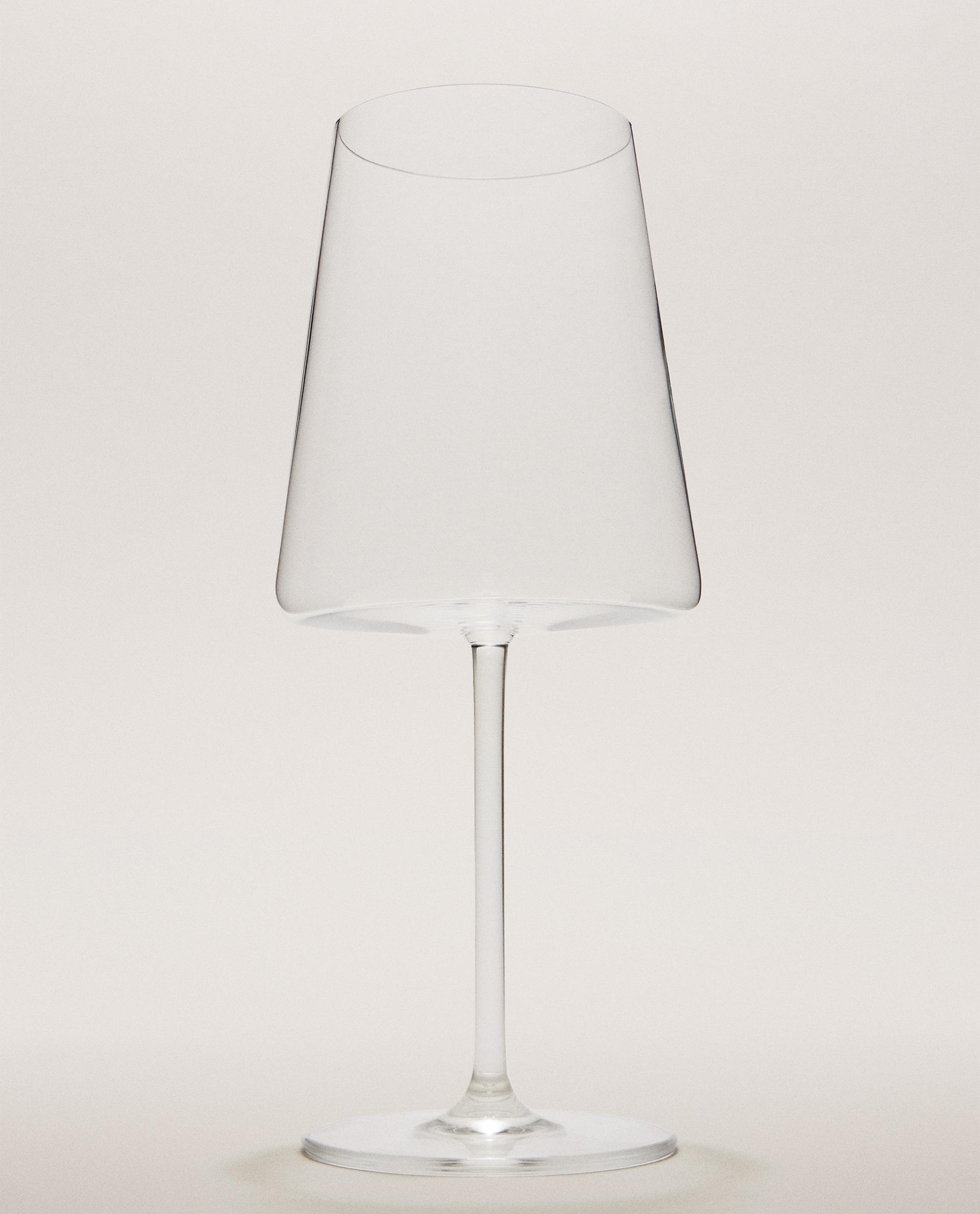 KOZAREC STOŽČASTE OBLIKE IZ KRISTALINA KOZAREC STOŽČASTE OBLIKE IZ KRISTALINA