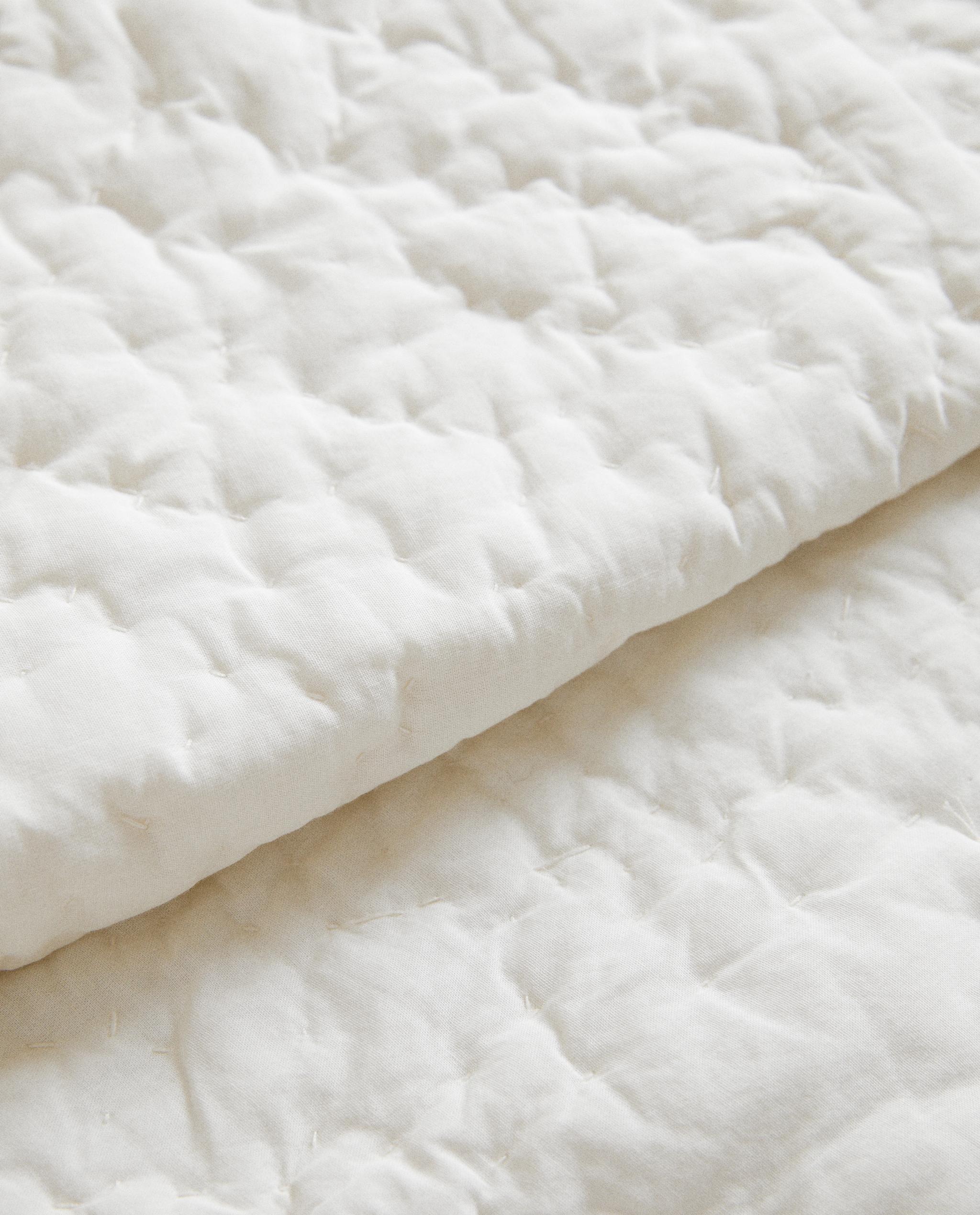 COTTON VOILE QUILTED BEDSPREAD | KATHARINE POLE product thumbnail 3