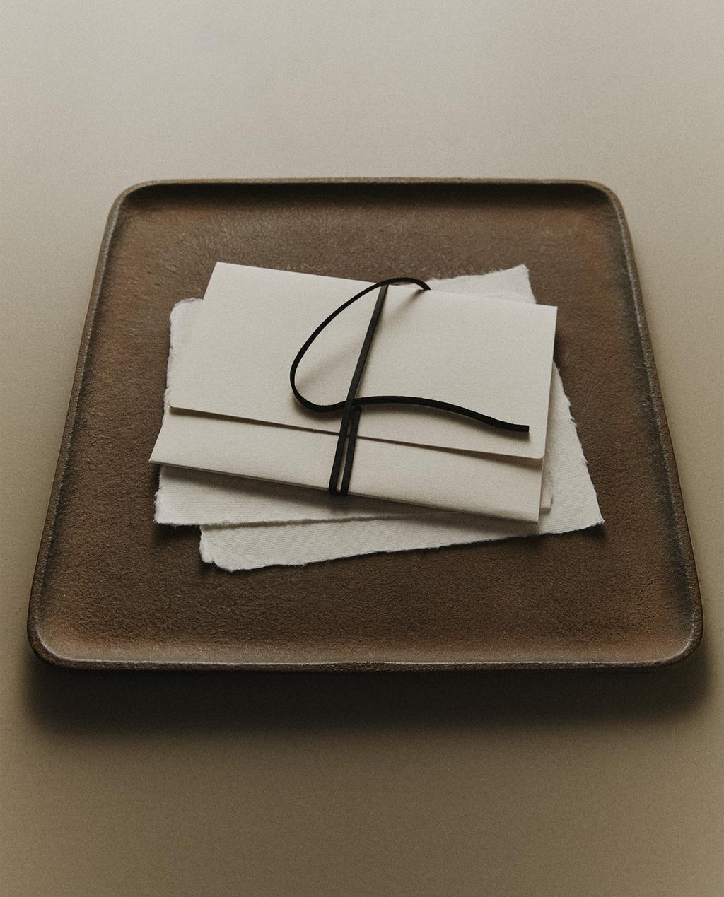 SAFATA DE METALL NEGRA