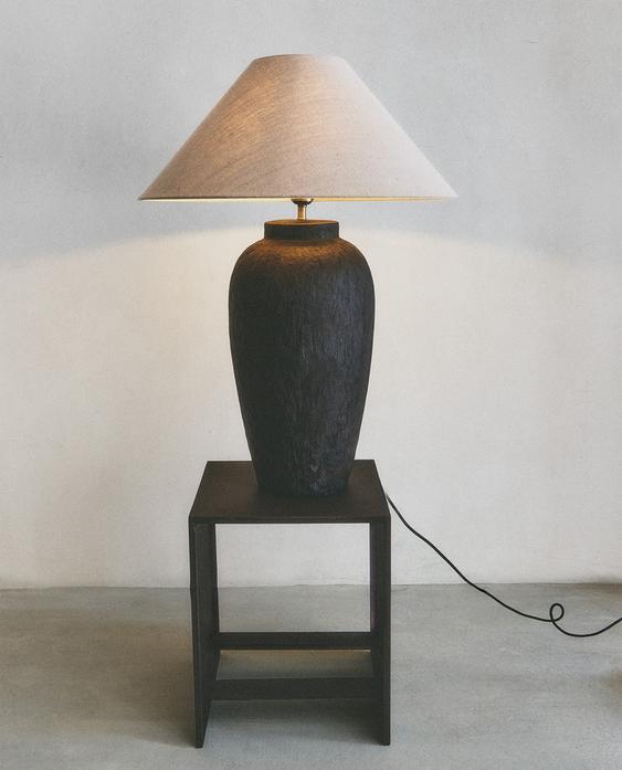 CERAMIC LINEN TABLE LAMP