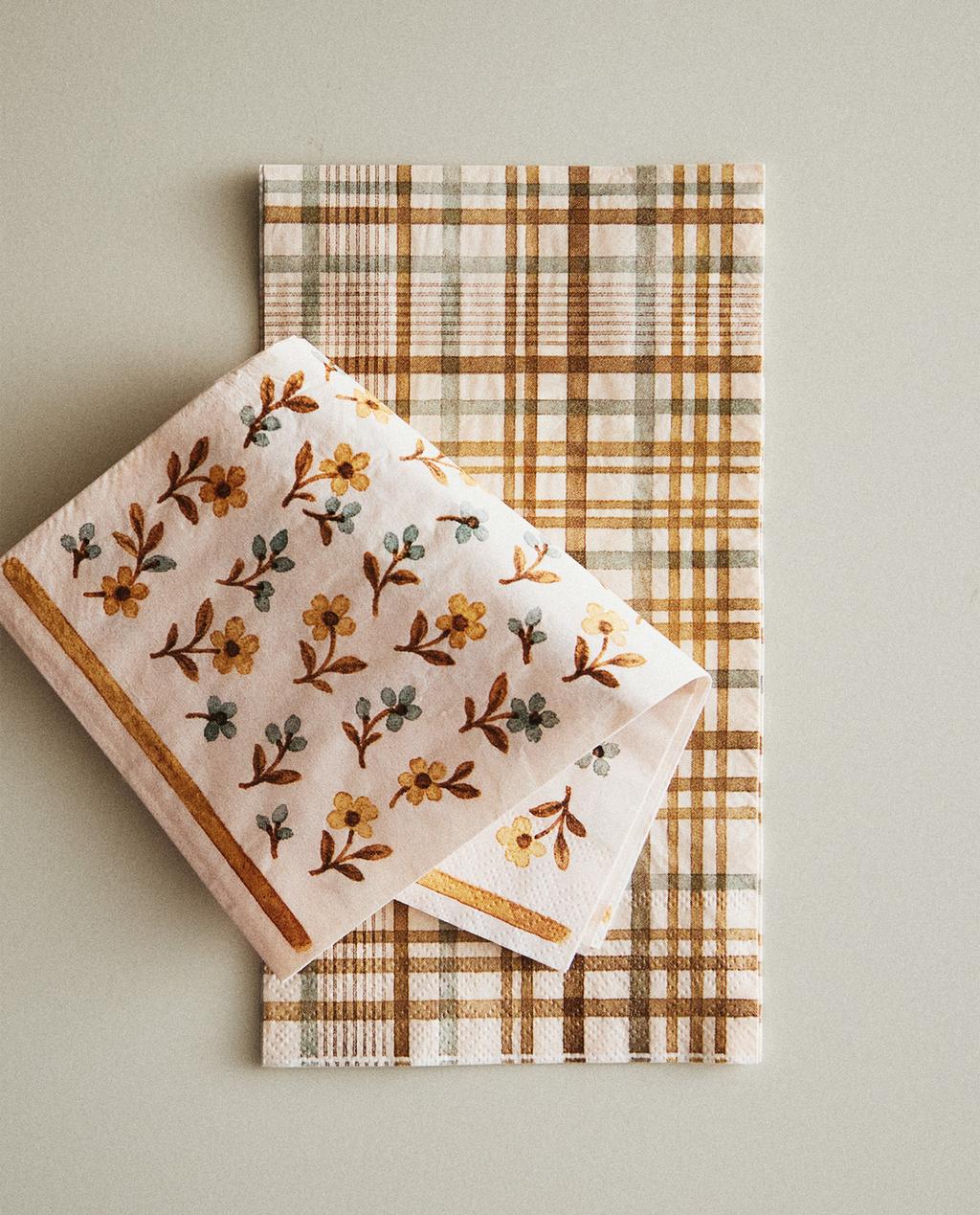 FLORAL AND CHECK PAPER NAPKINS (PACK OF 30)