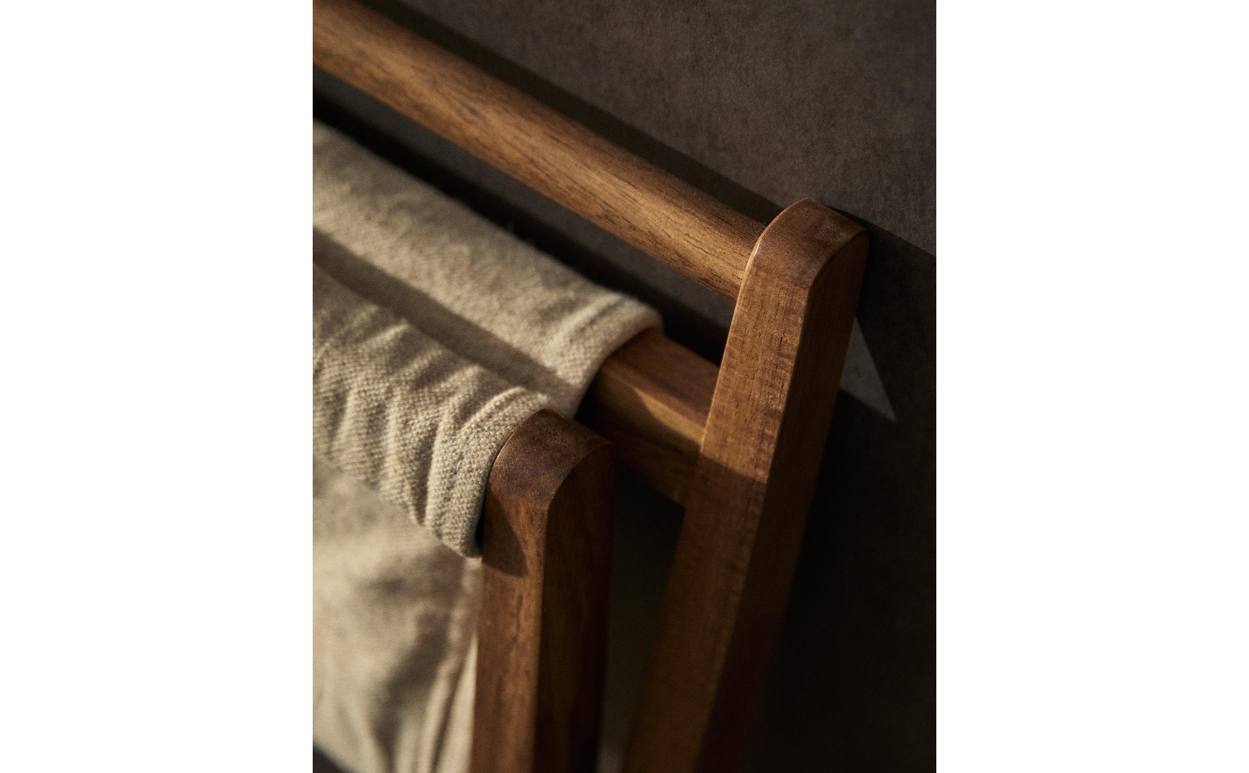 FOLDING LUGGAGE RACK | Zara Home United States of America