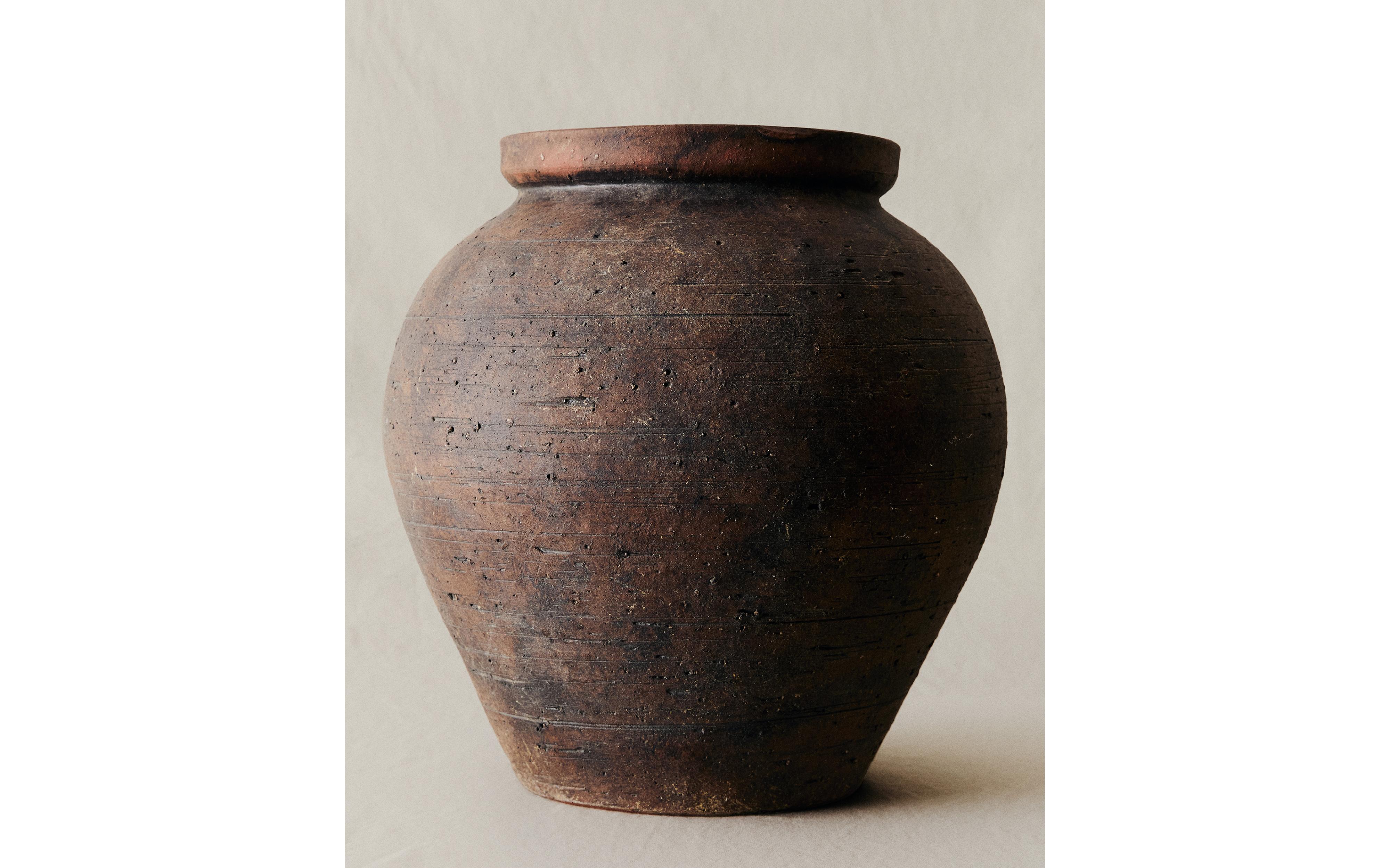 TEXTURED CERAMIC VASE product thumbnail 8
