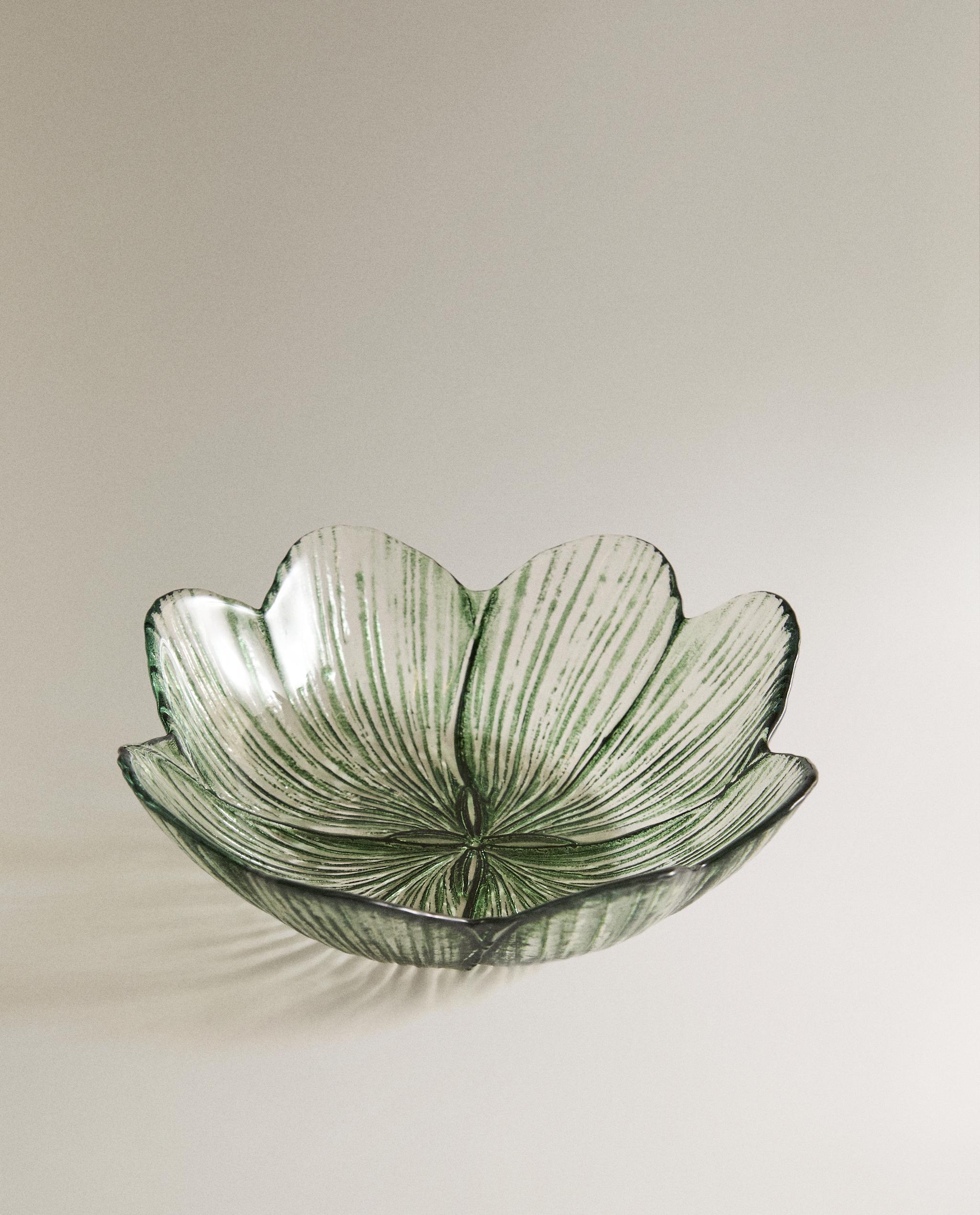 CLOVER GLASS BOWL product thumbnail 5