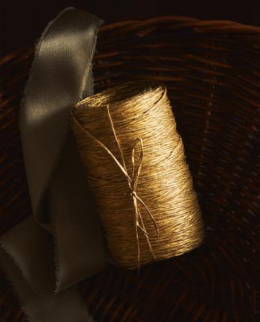 SPARKLY CHRISTMAS GIFTS PAPER RIBBON