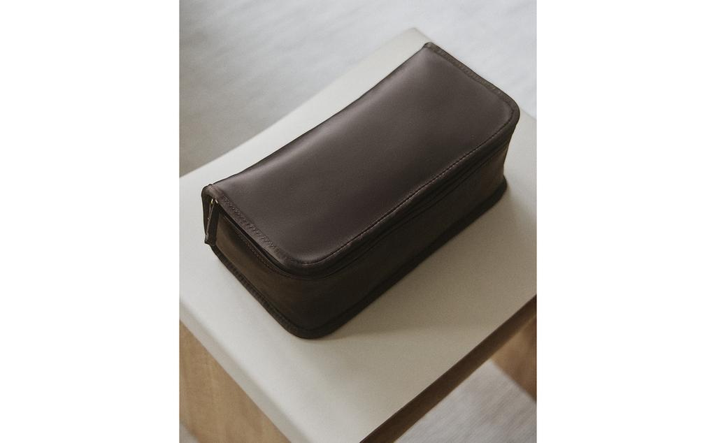 サテン オブジェクトポーチ サテン オブジェクトポーチ