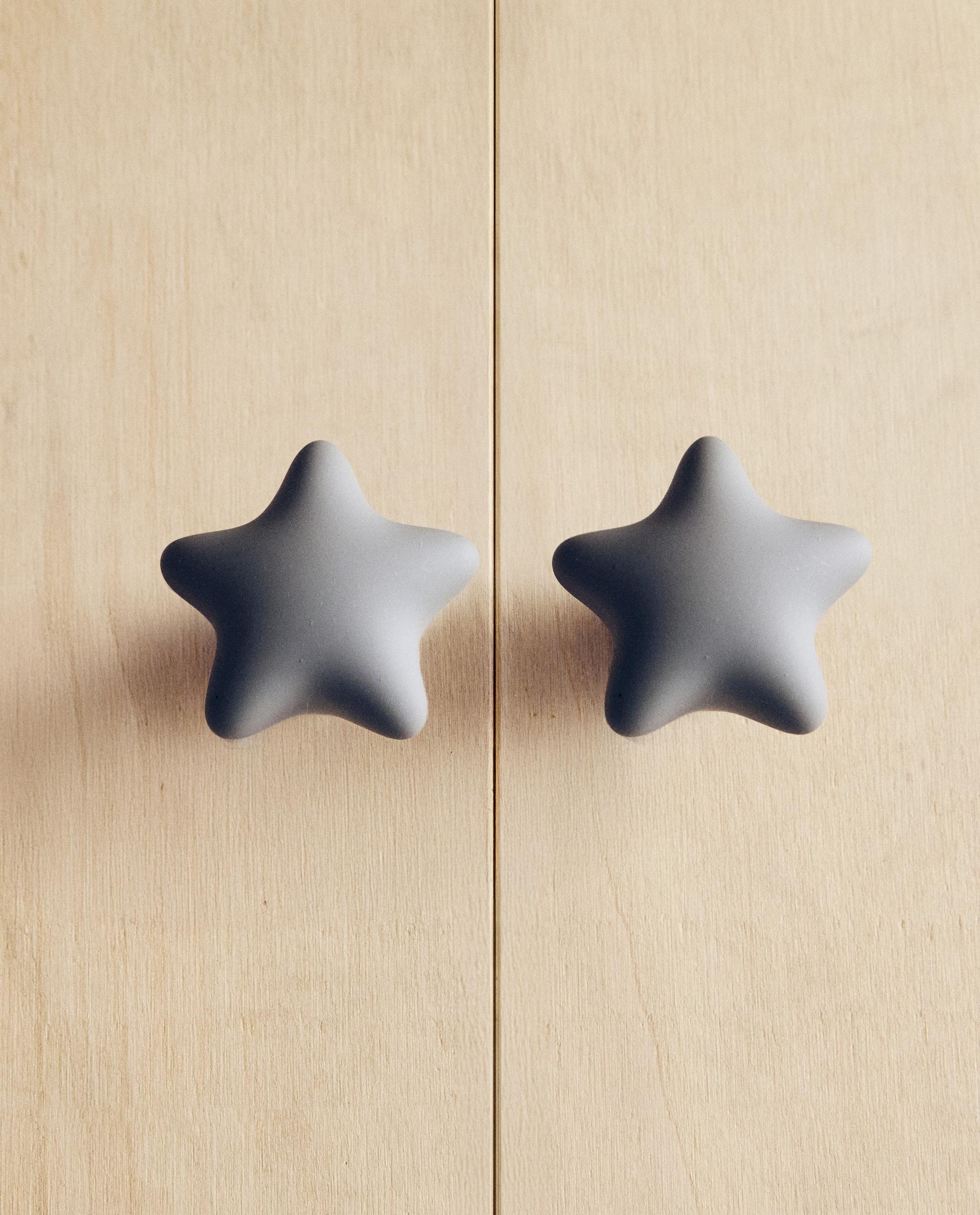 PACK OF KIDS' STAR DOOR KNOBS (PACK OF 2) product thumbnail 8