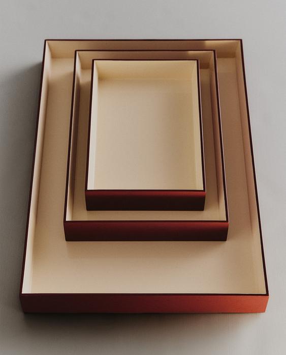 LACQUERED NESTING TRAY I COLIN KING