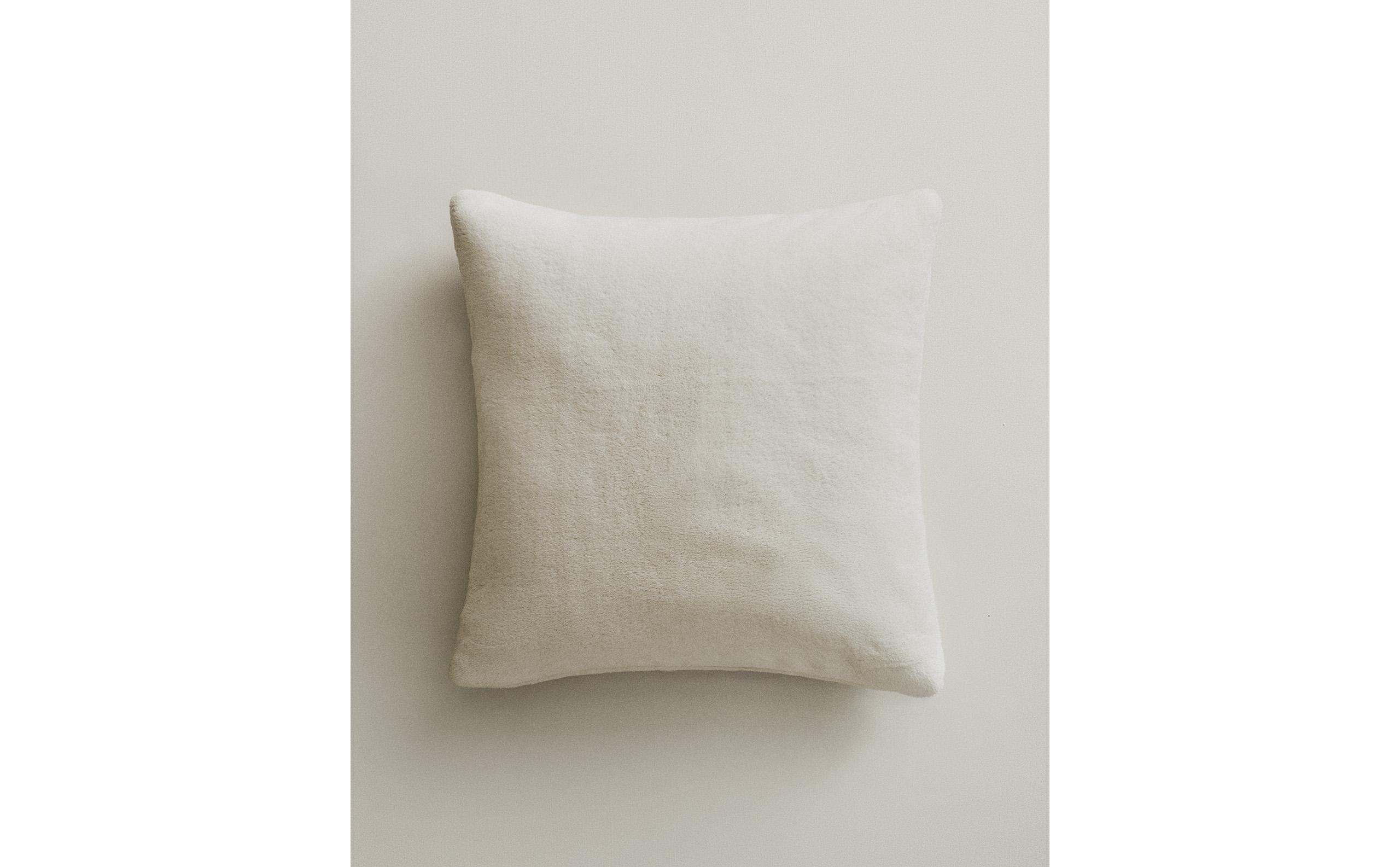 FAUX FUR CUSHION COVER product thumbnail 2