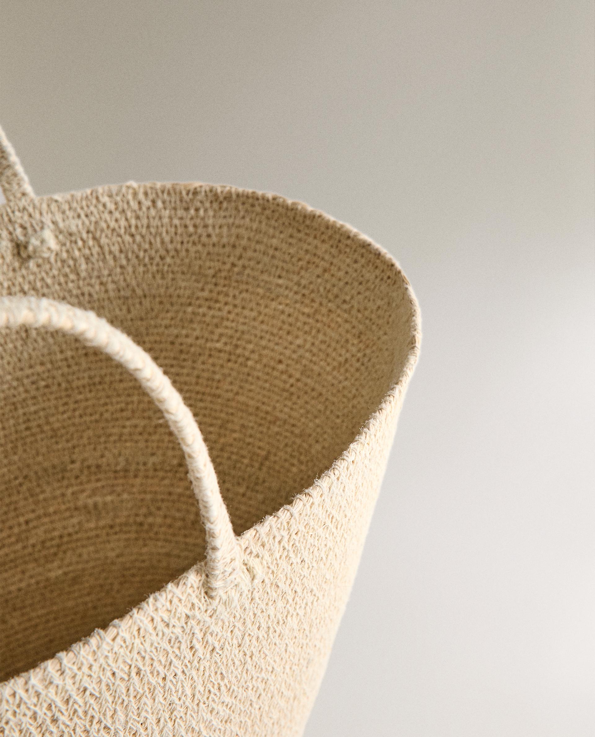 SEAGRASS BASKETS WITH HANDLES