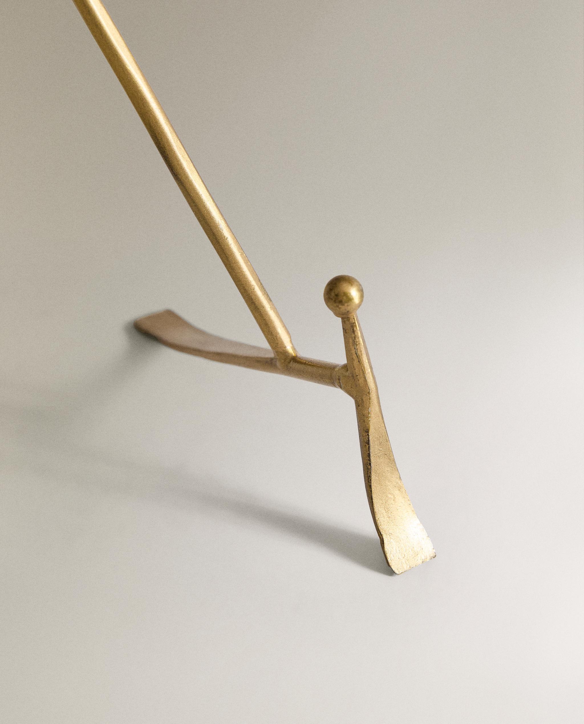 GOLD METAL DISPLAY STAND | Zara Home Canada