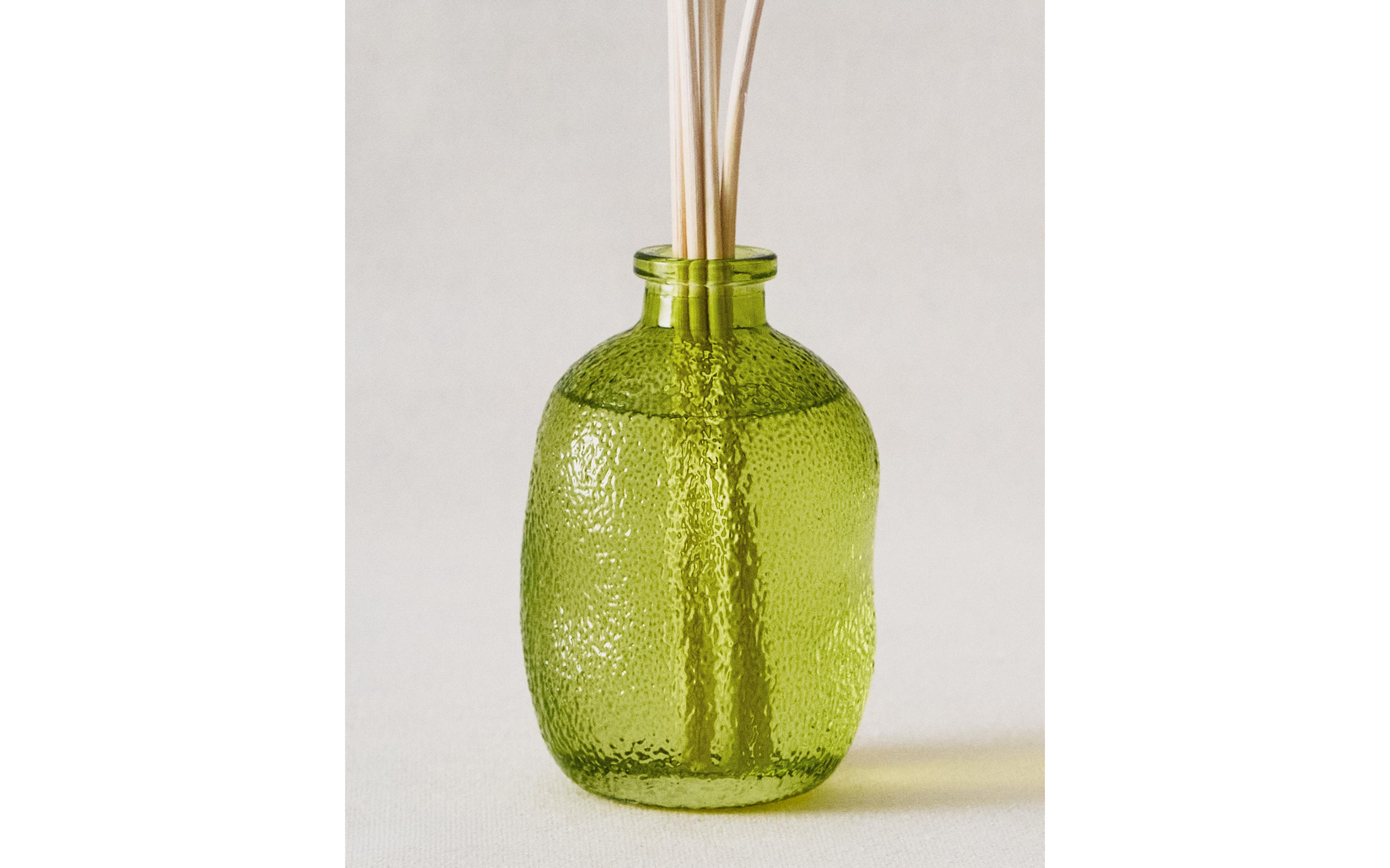 BERGAMOT & SANDALWOOD REED DIFFUSERS product thumbnail 8