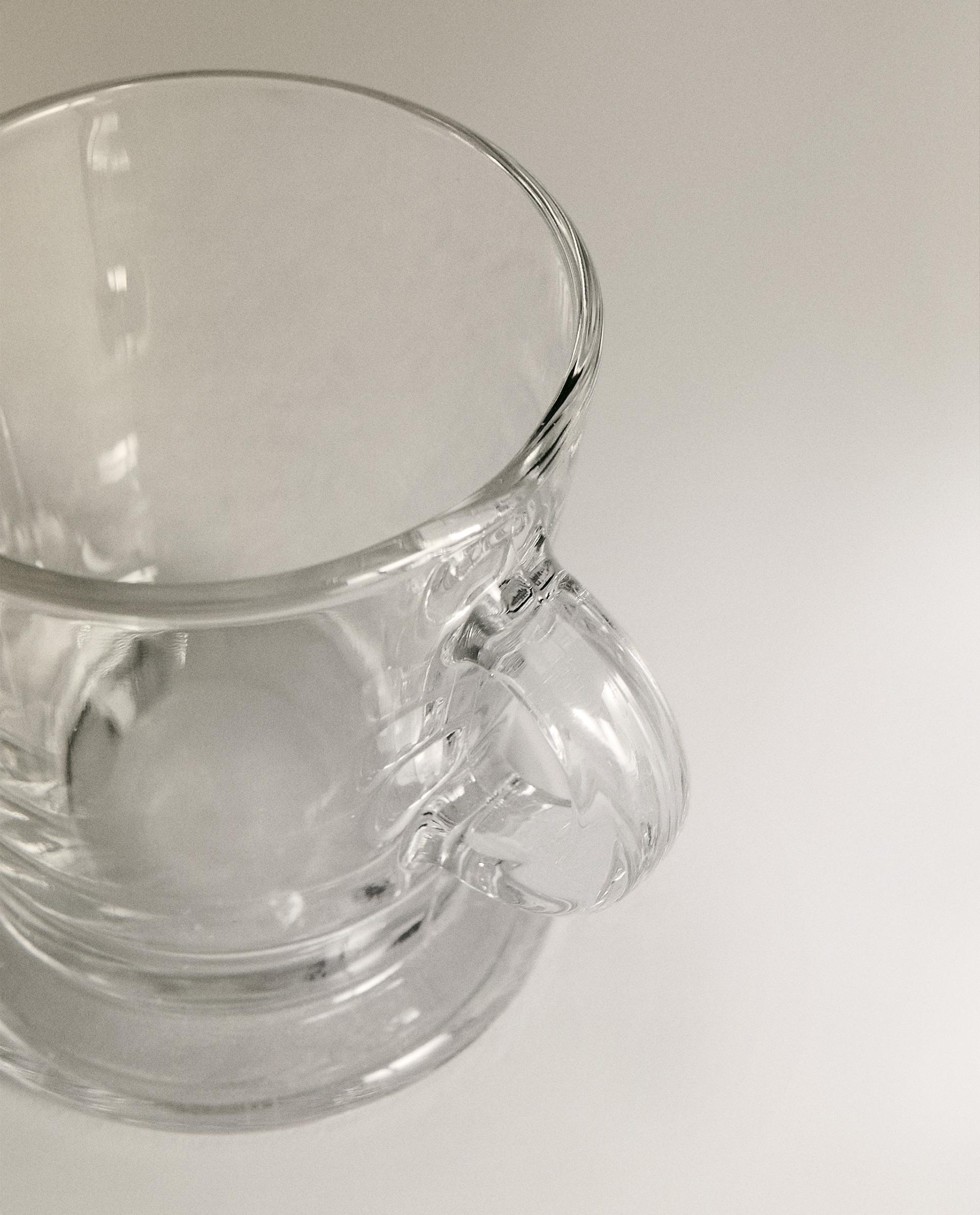 ESPRESSO-TASSE AUS TRANSPARENTEM GLAS