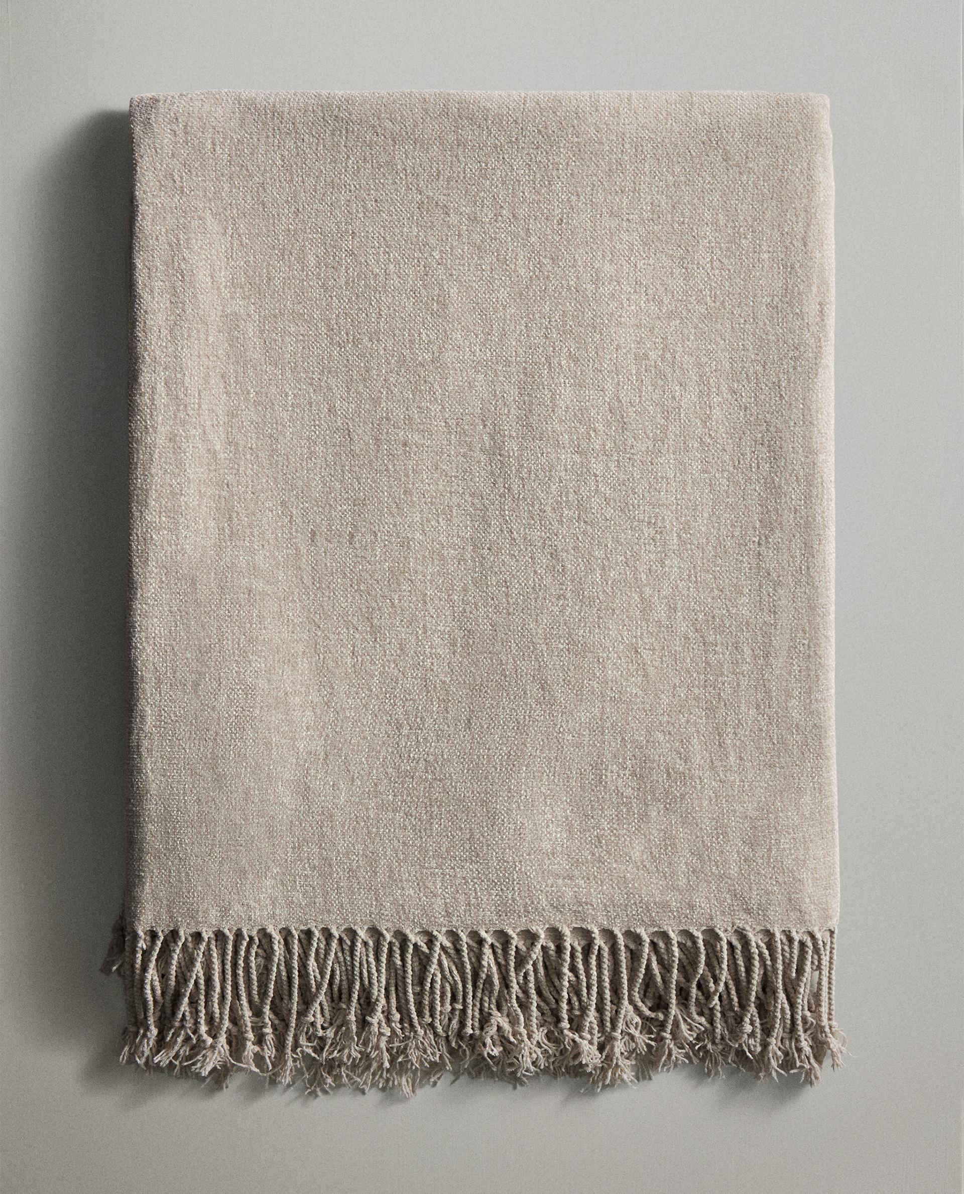 Zara Home Chenille Blanket