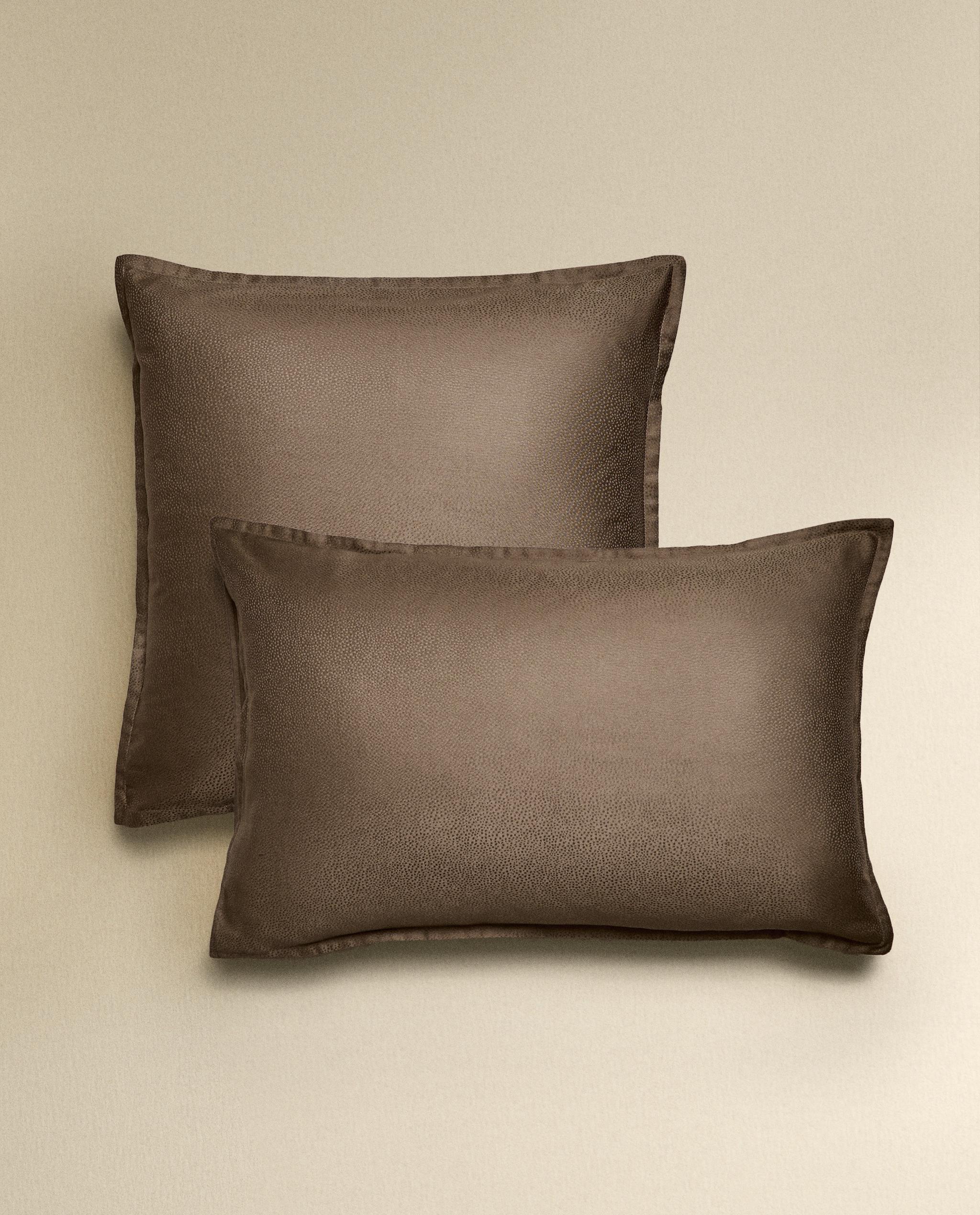 SATEEN JACQUARD PILLOWCASE (300 THREAD COUNT) product thumbnail 5