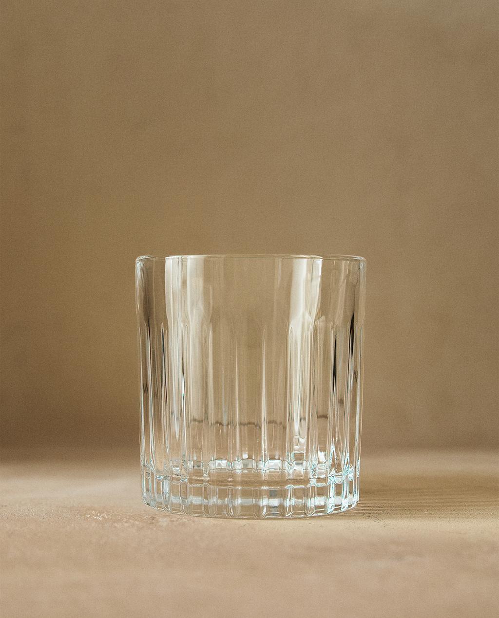 RAISED CRYSTALLINE TUMBLER