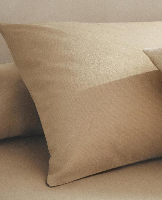 TEXTURED COTTON PILLOWCASE