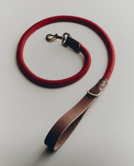LEATHER AND ROPE DOG LEAD LEATHER AND ROPE DOG LEAD