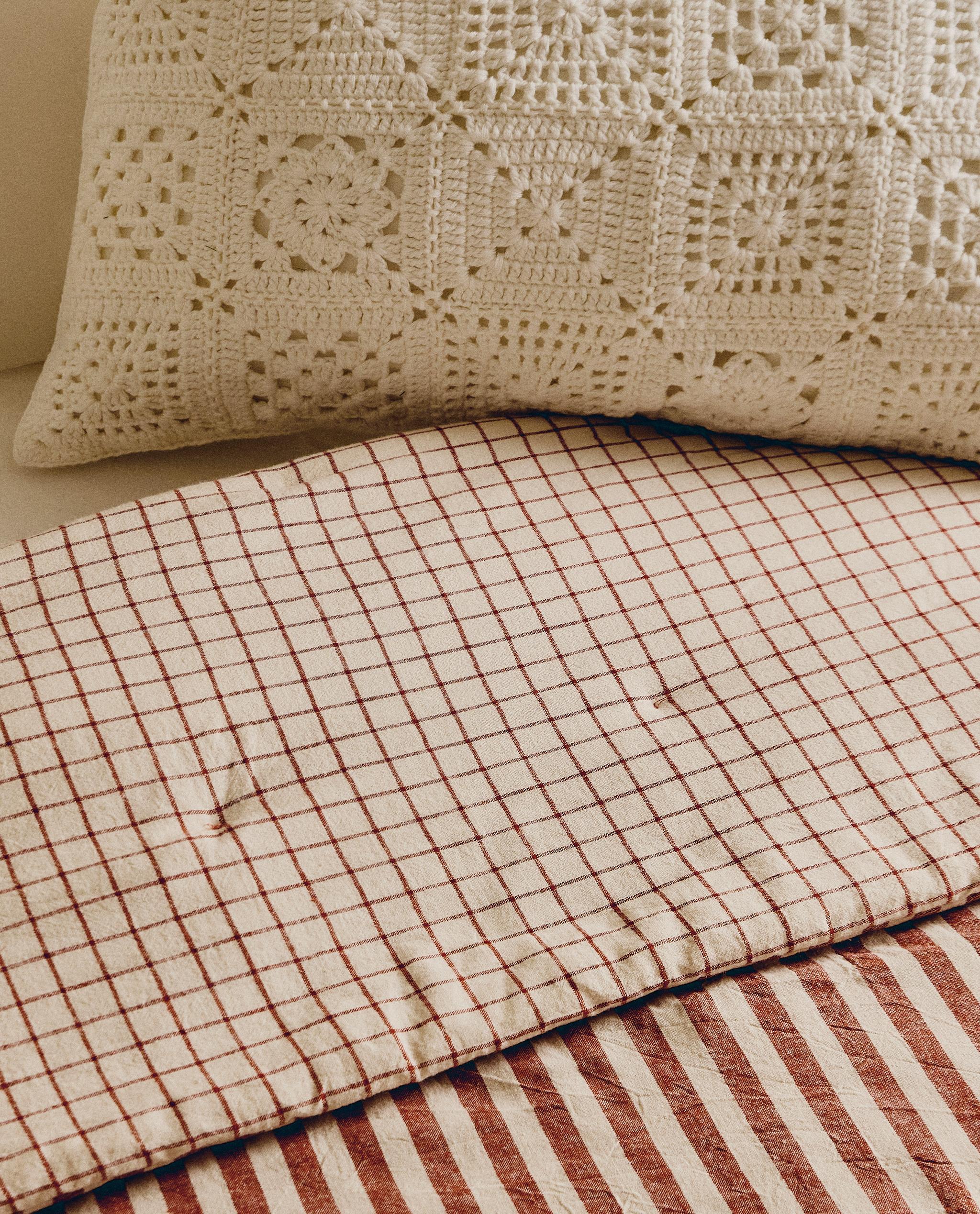 KIDS' STRIPED LINEN AND COTTON QUILTED BEDSPREAD product thumbnail 8