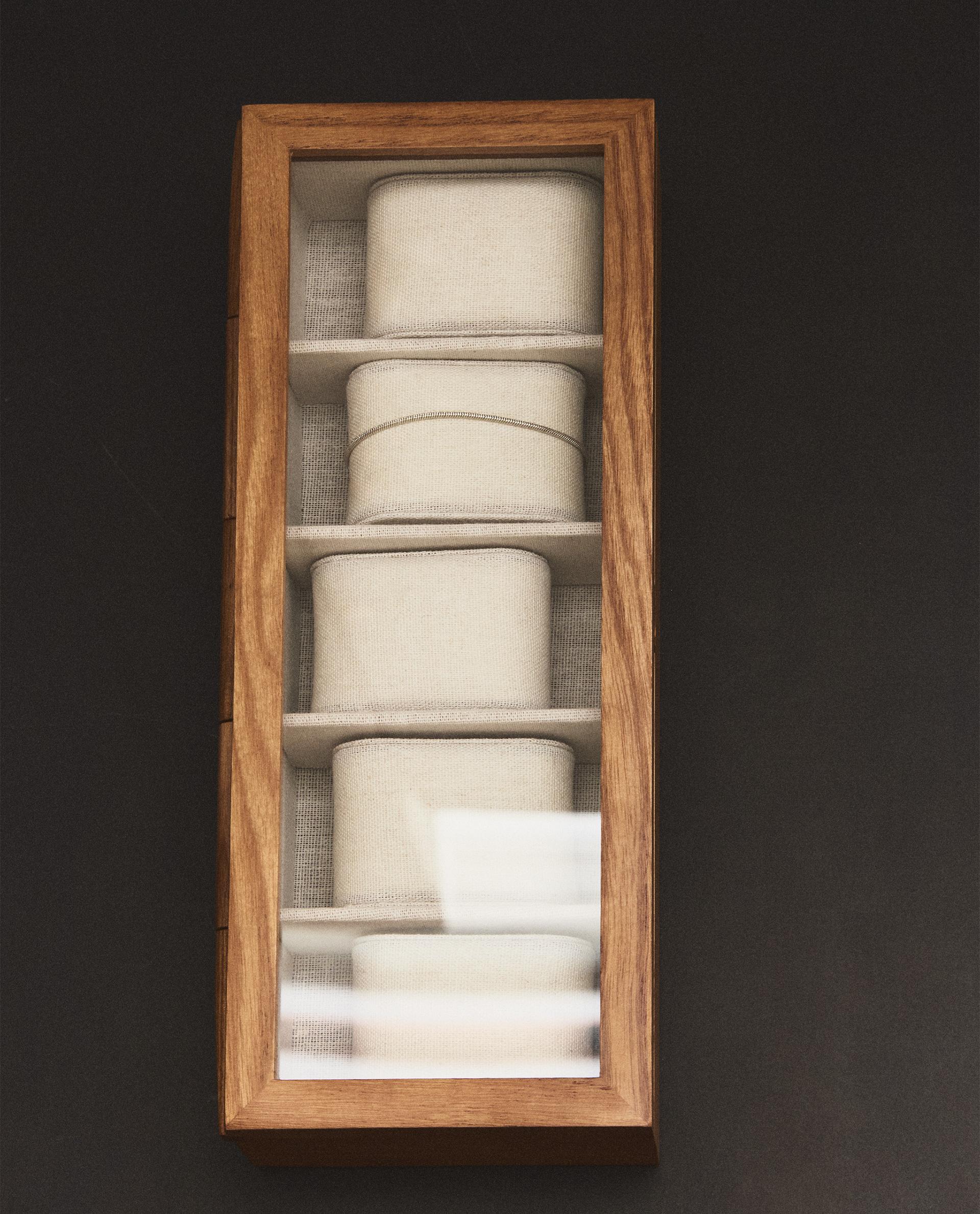 WOODEN WATCH BOX WOODEN WATCH BOX