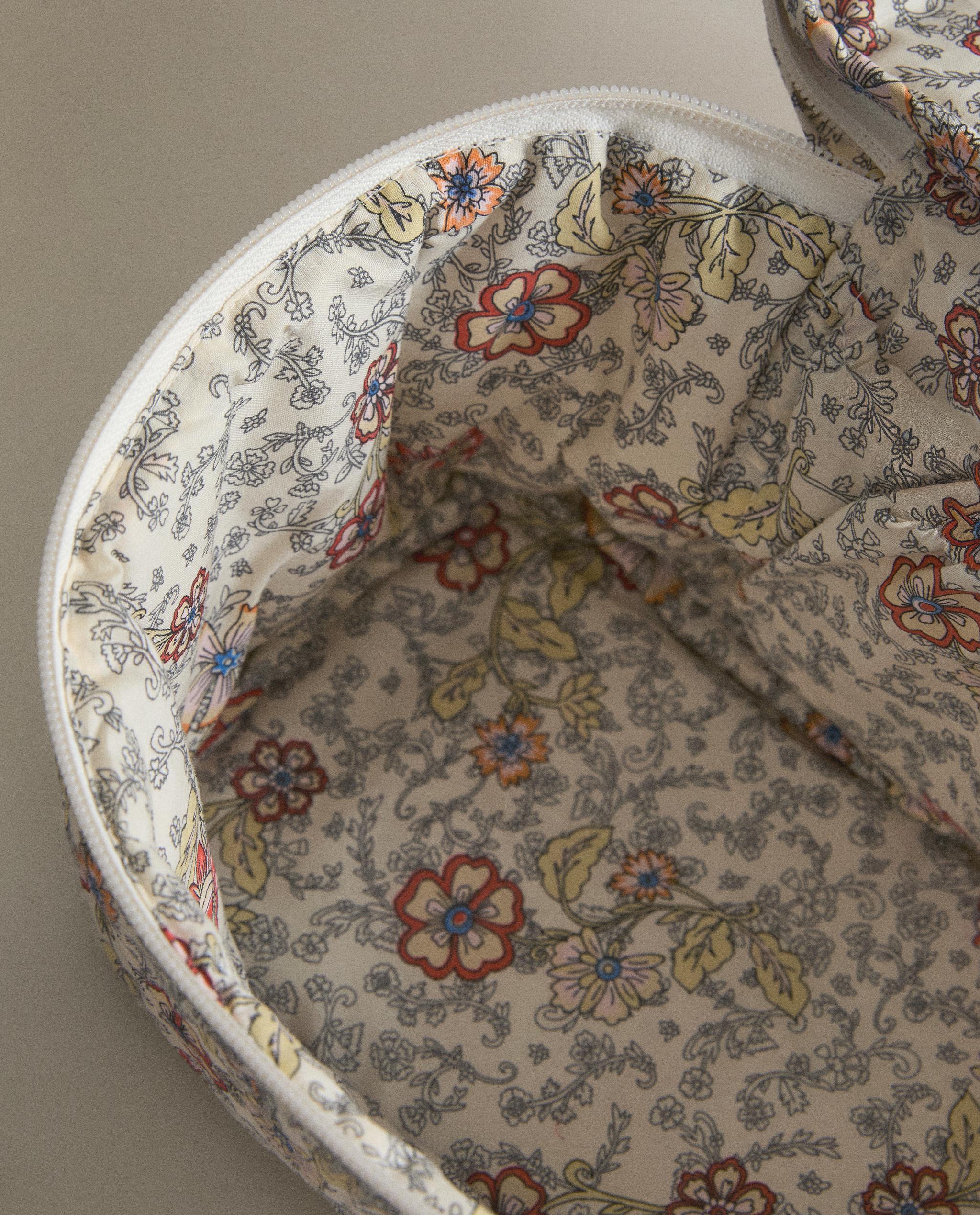 KIDS' FLORAL WASH BAG product thumbnail 6