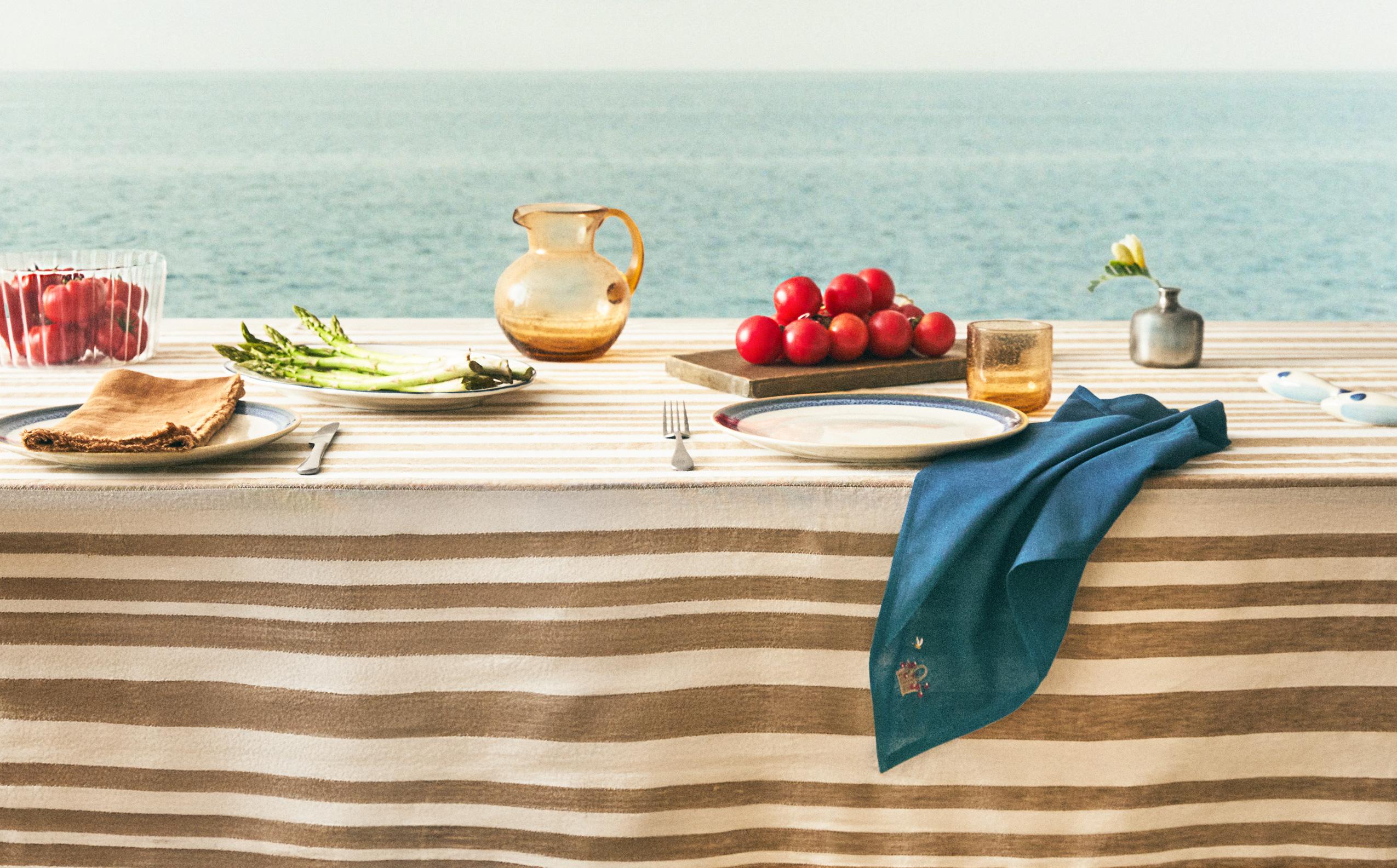 LINEN TABLECLOTH WITH STRIPES
