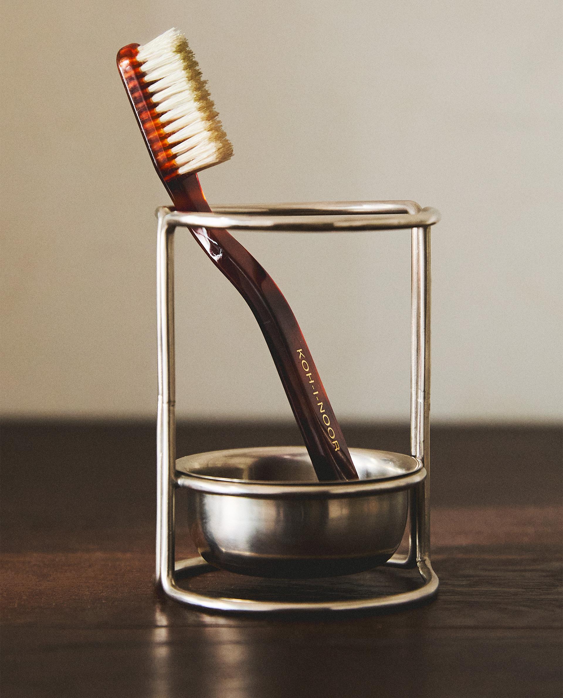 METAL TOOTHBRUSH HOLDER
