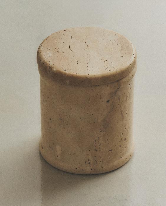 (200 G) OUD ÉCLAT SCENTED CANDLE (200 G) OUD ÉCLAT SCENTED CANDLE